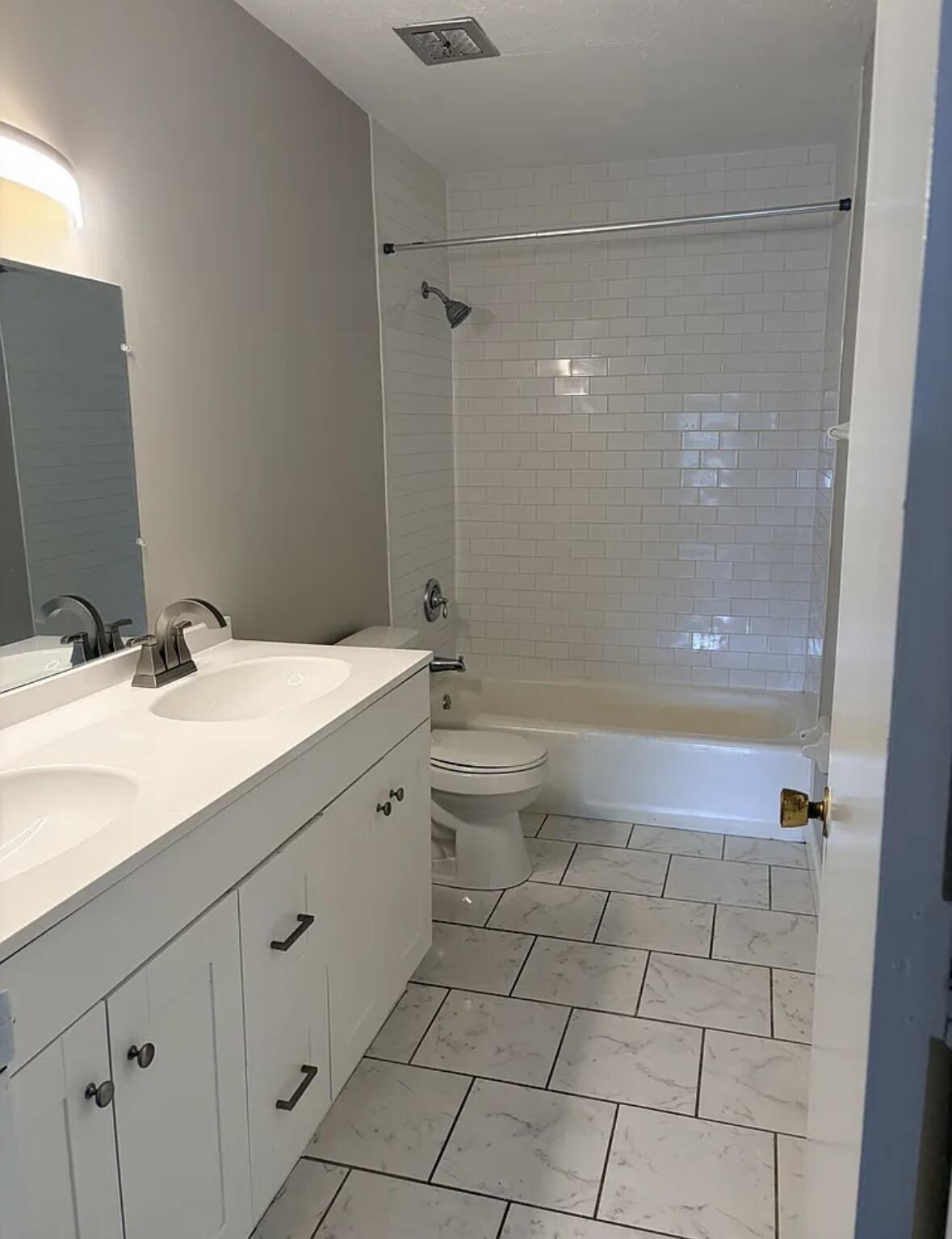 201 Regency Point Path Property Photo 12