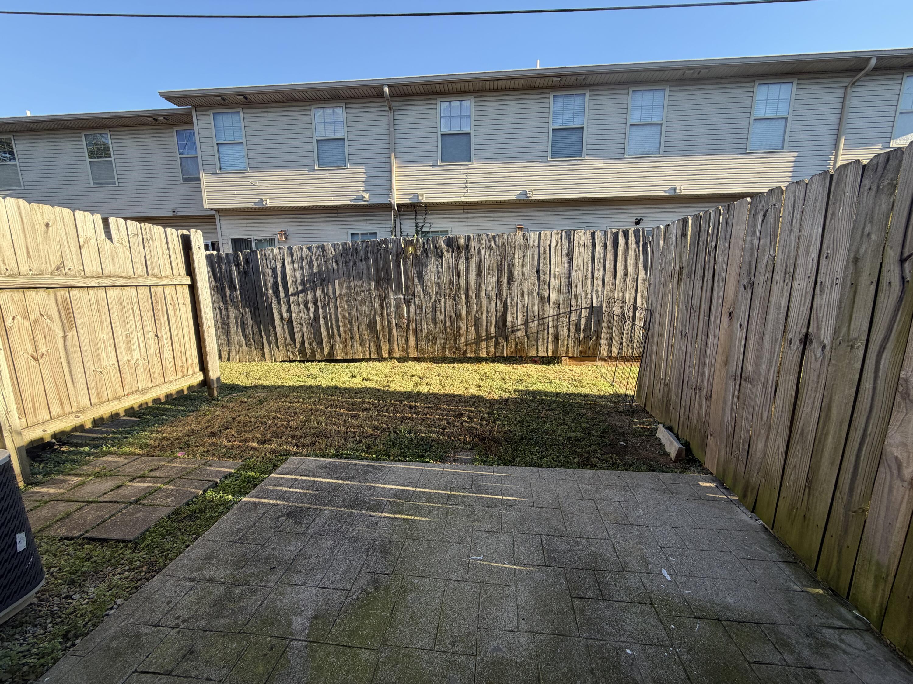 201 Regency Point Path Property Photo 16