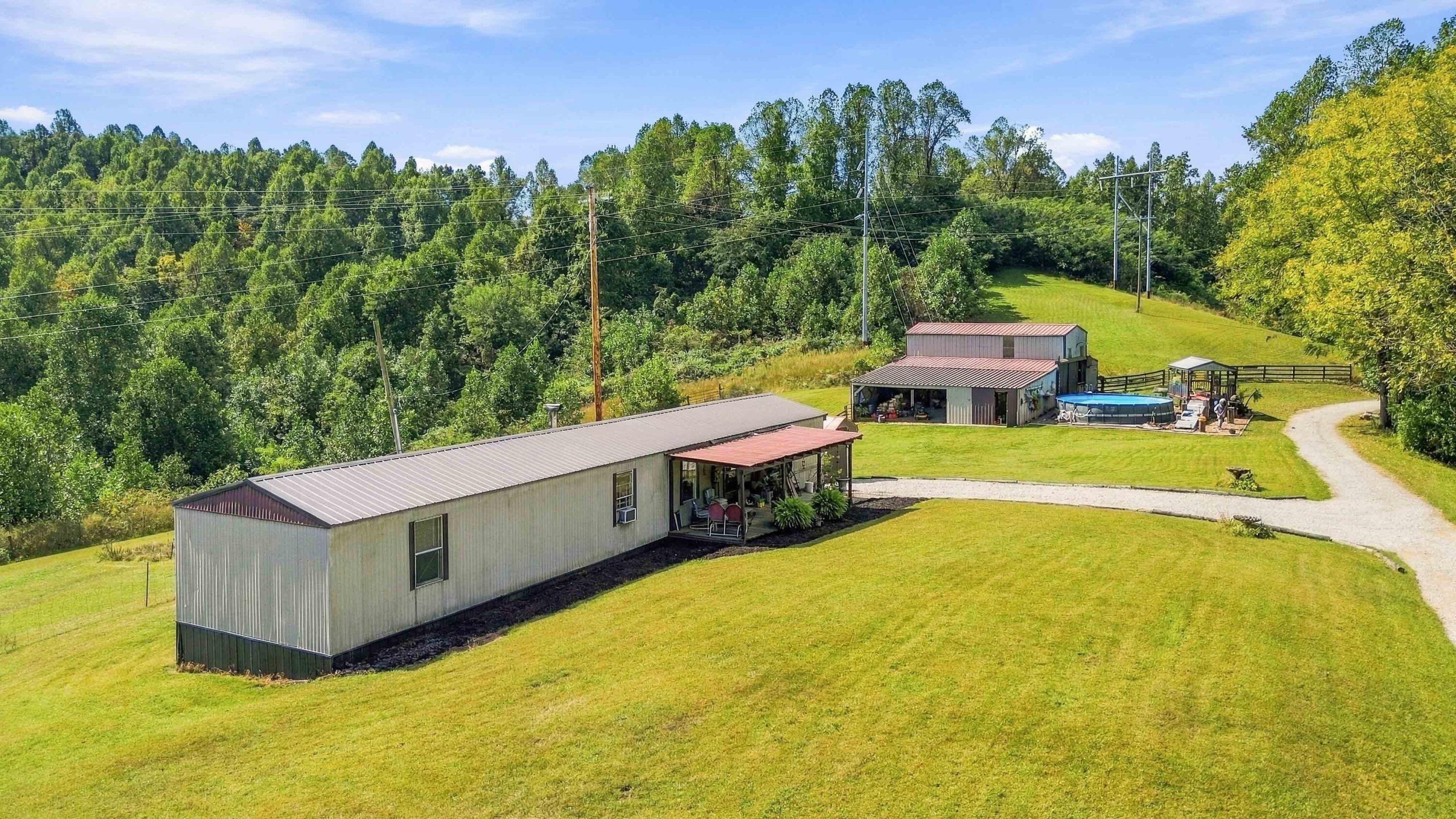 859 Wildrose Road Property Photo 4