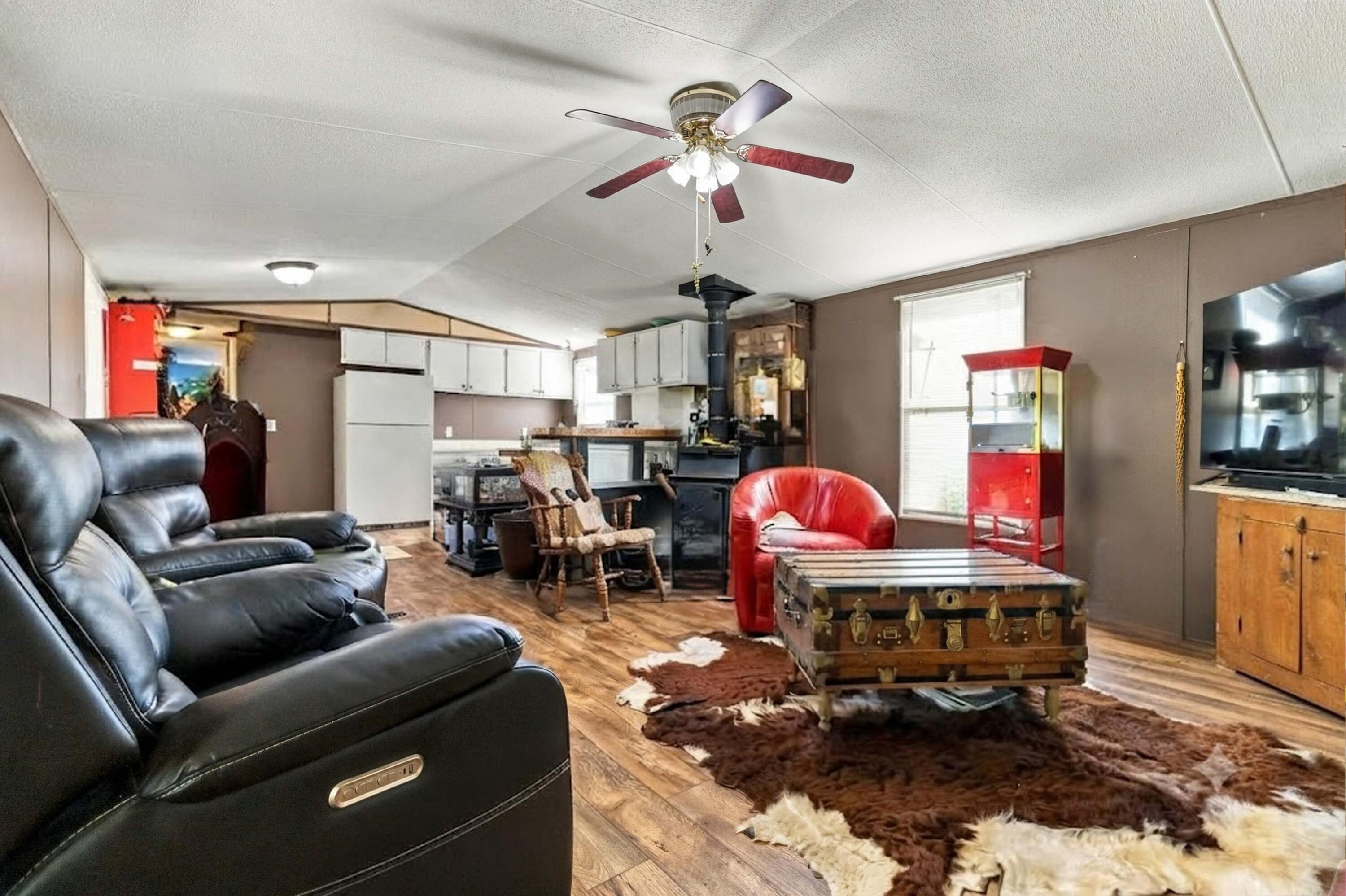 859 Wildrose Road Property Photo 18
