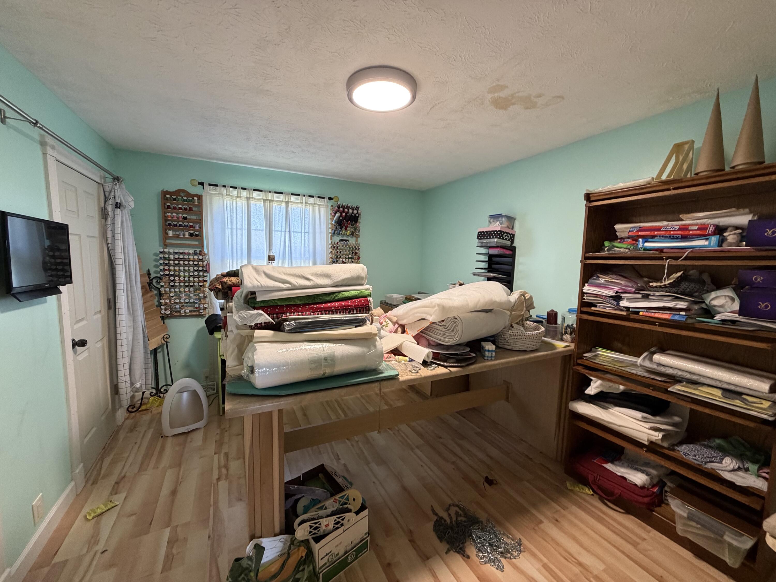 23 Animal Farm Road Property Photo 7
