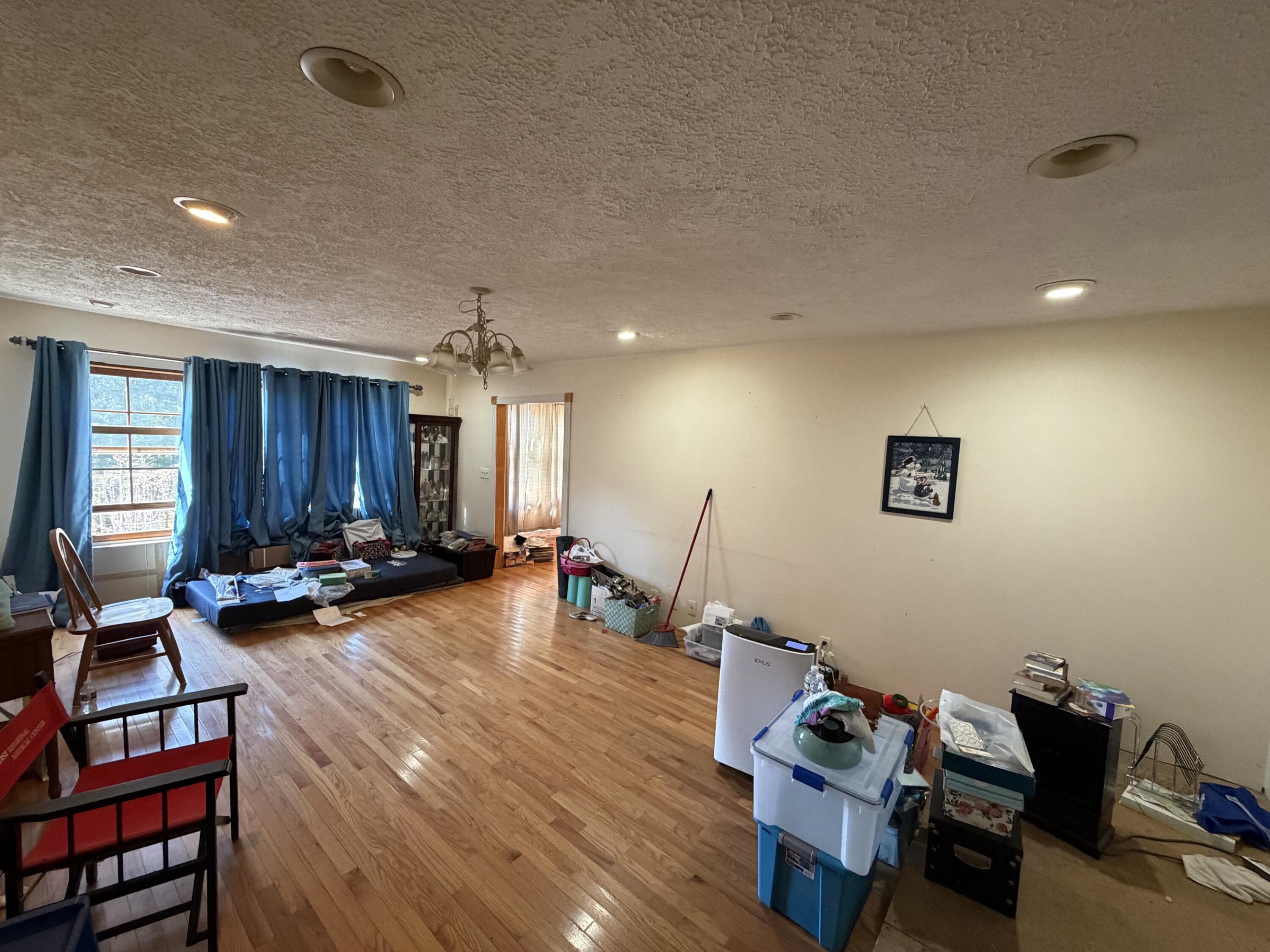 23 Animal Farm Road Property Photo 11