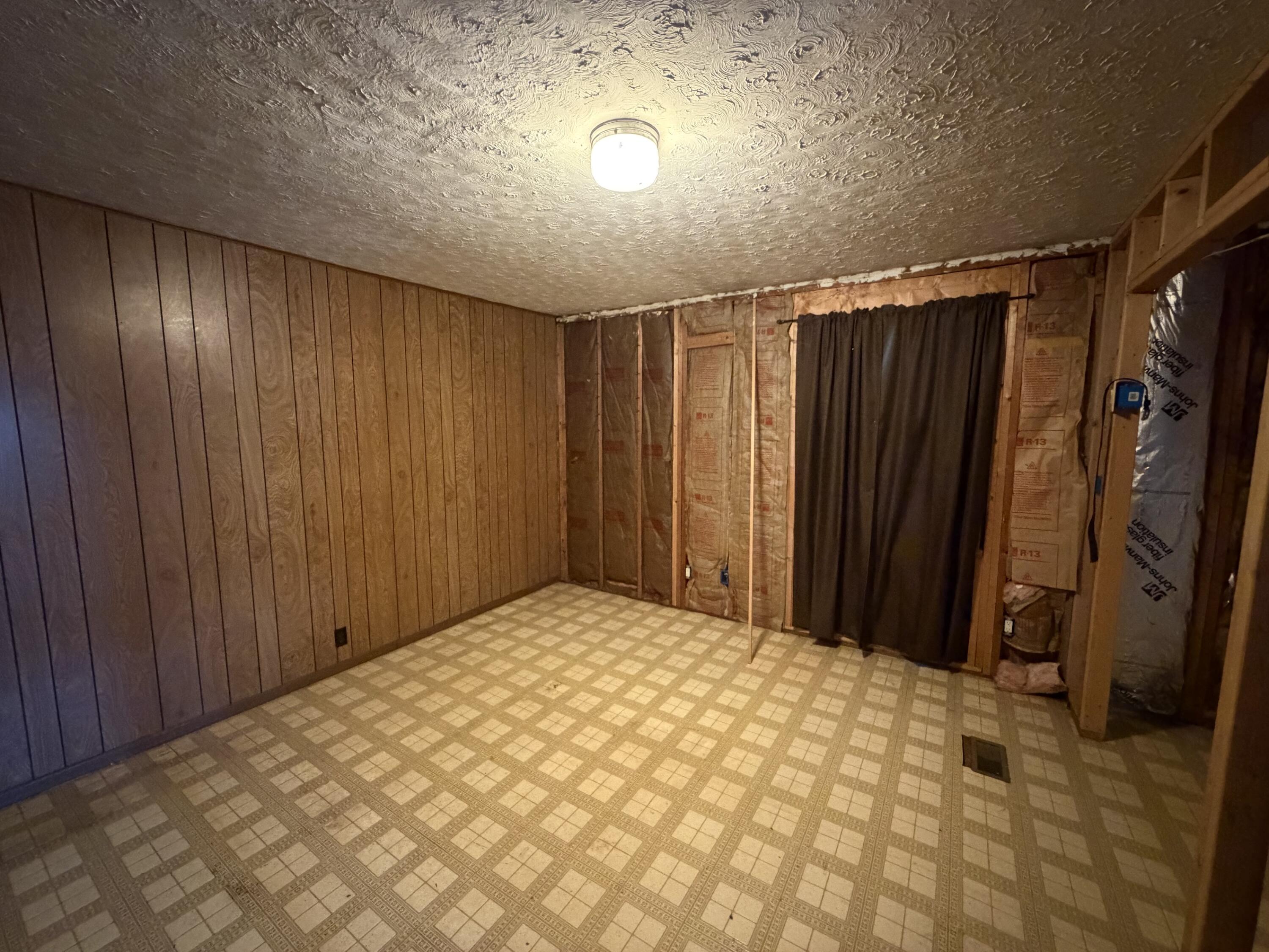 23 Animal Farm Road Property Photo 14