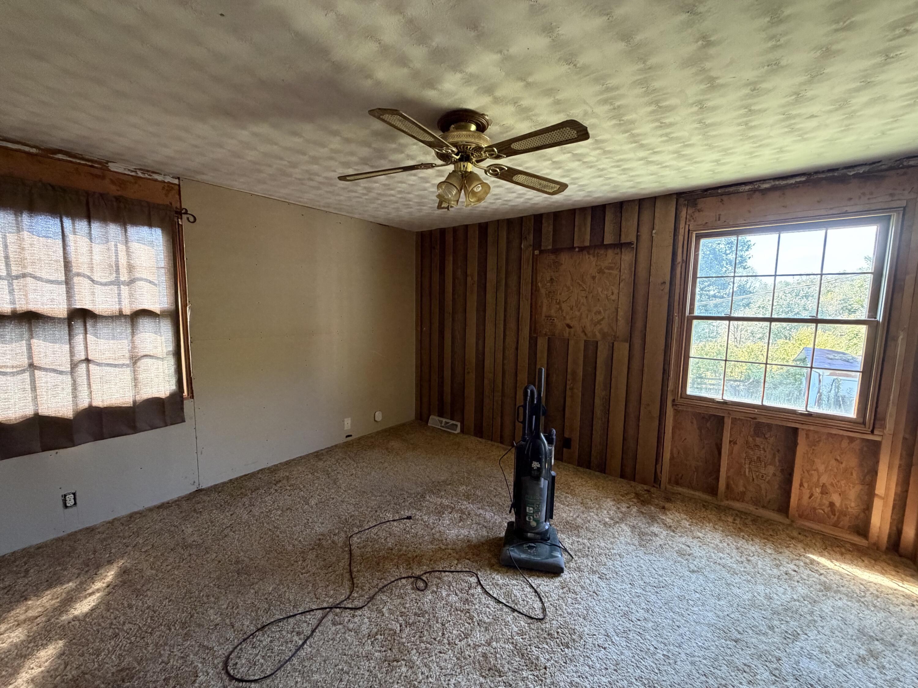 23 Animal Farm Road Property Photo 16