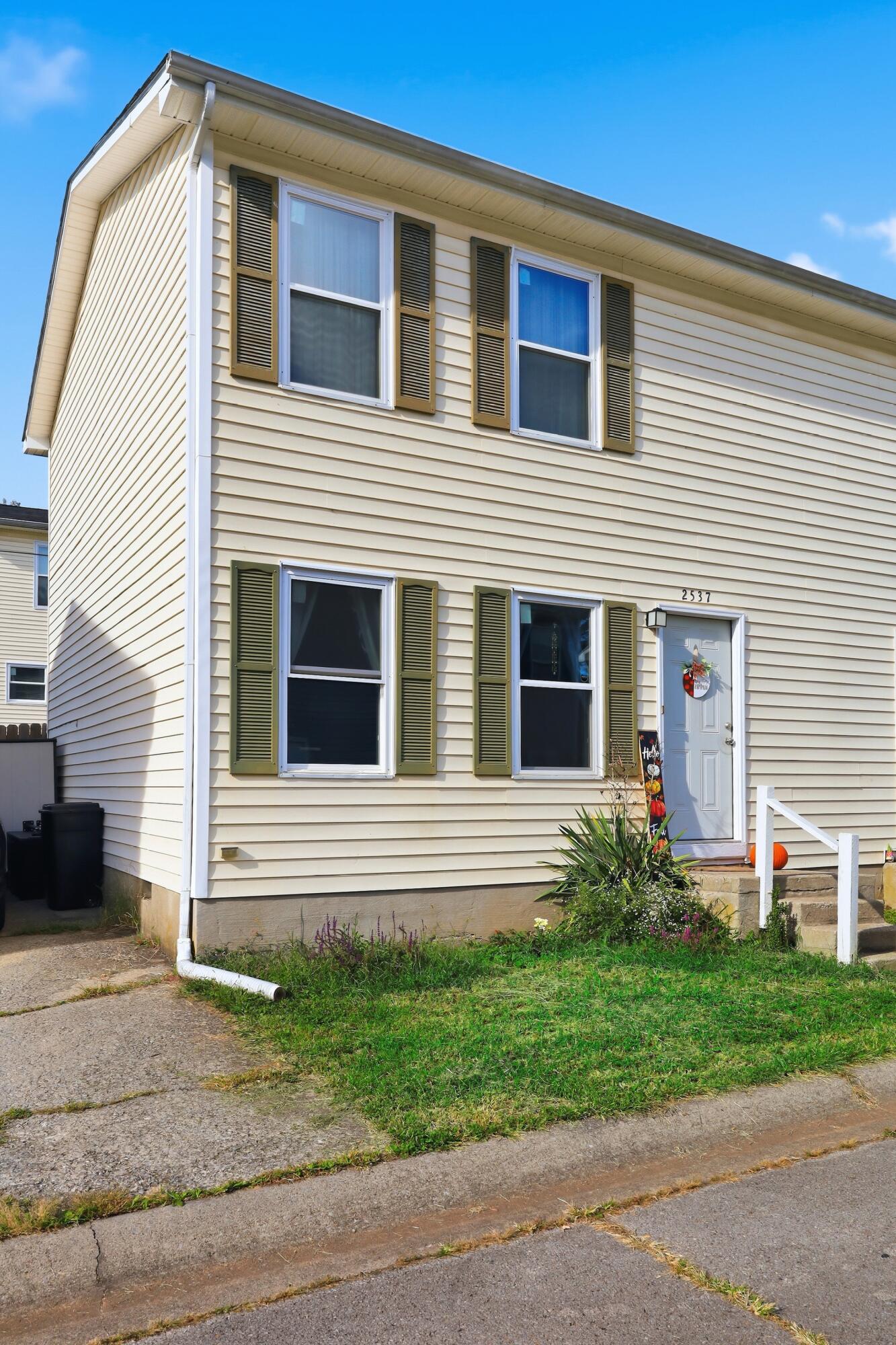 2537 Lindenhurst Loop Property Photo 22