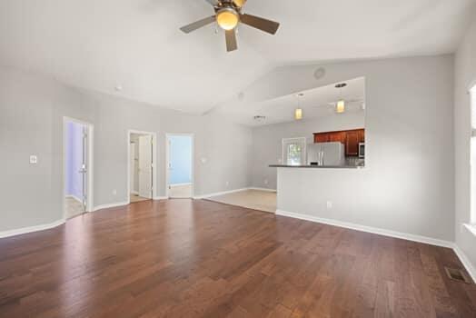 108 Covington Way Property Photo 8