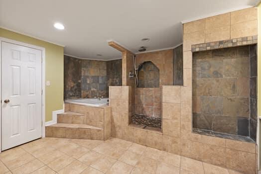 108 Covington Way Property Photo 52