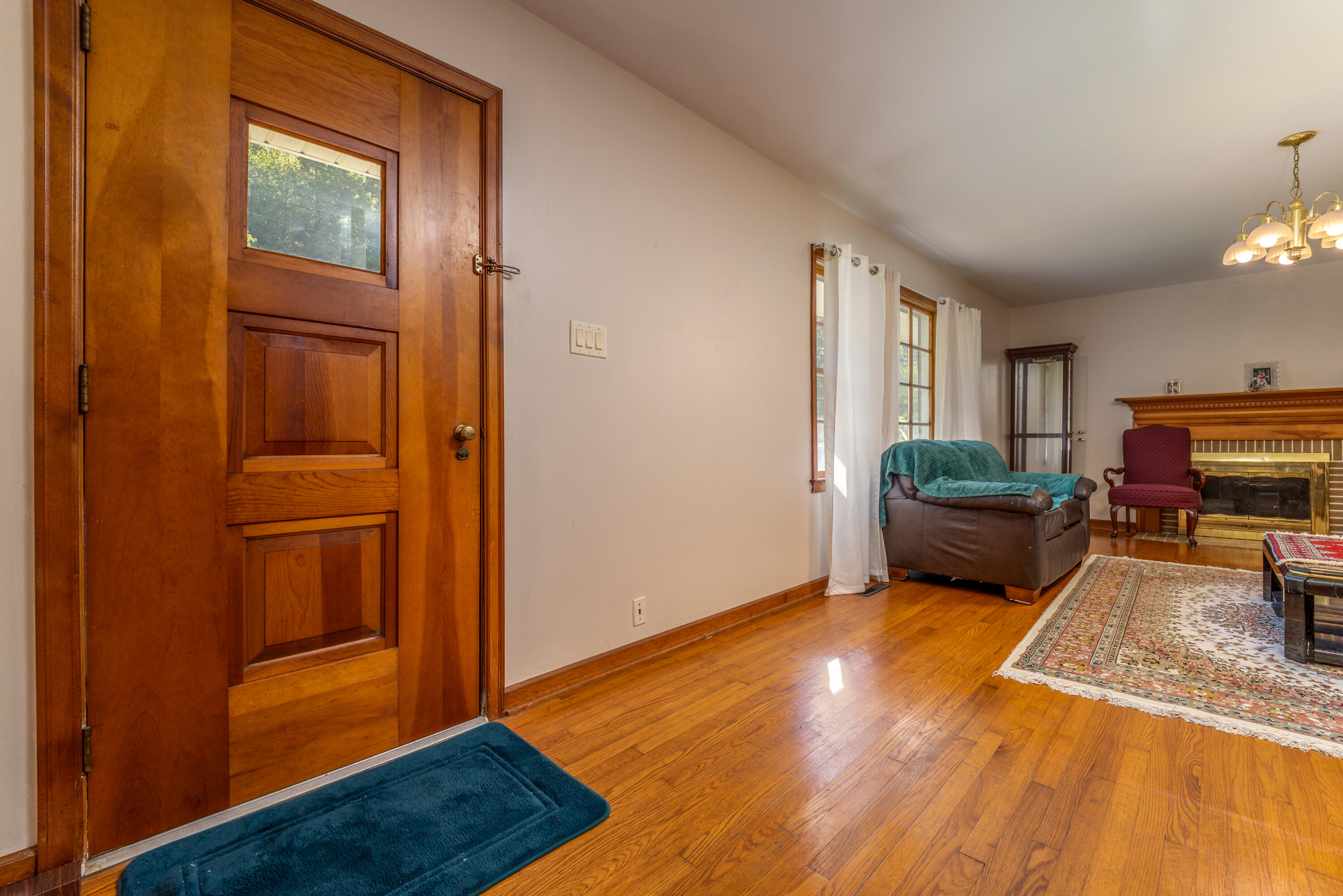 485 N Wilson Avenue Property Photo 14
