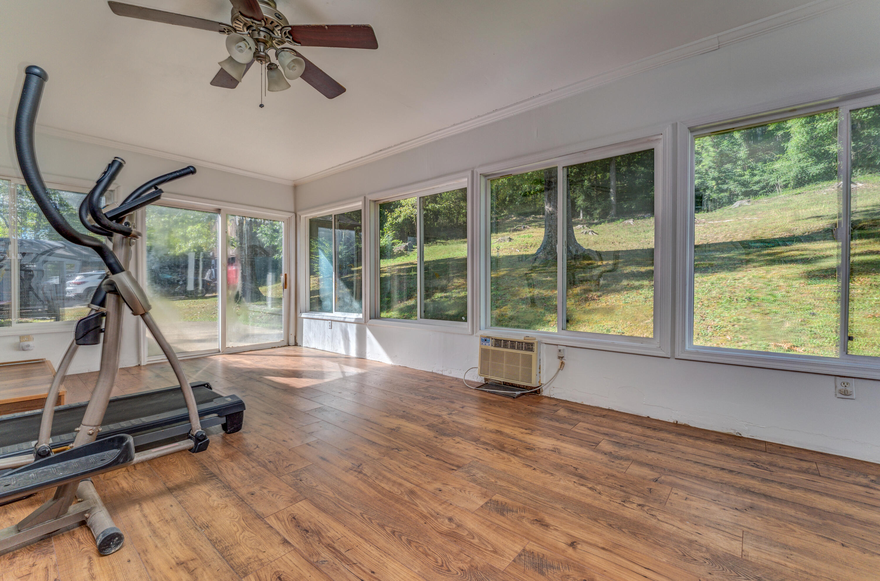 485 N Wilson Avenue Property Photo 33