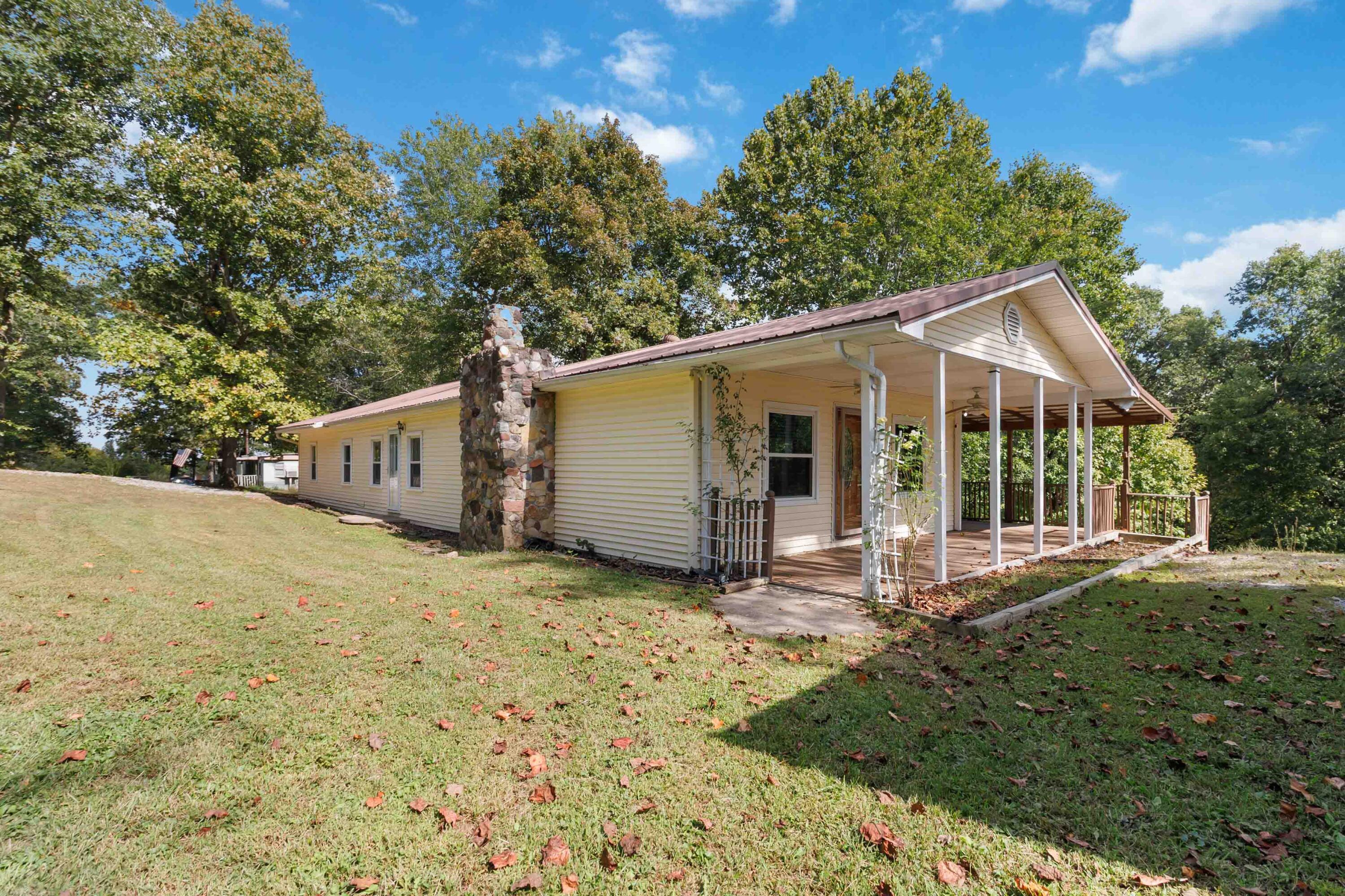 1798 Paris Karr Road Property Photo 1