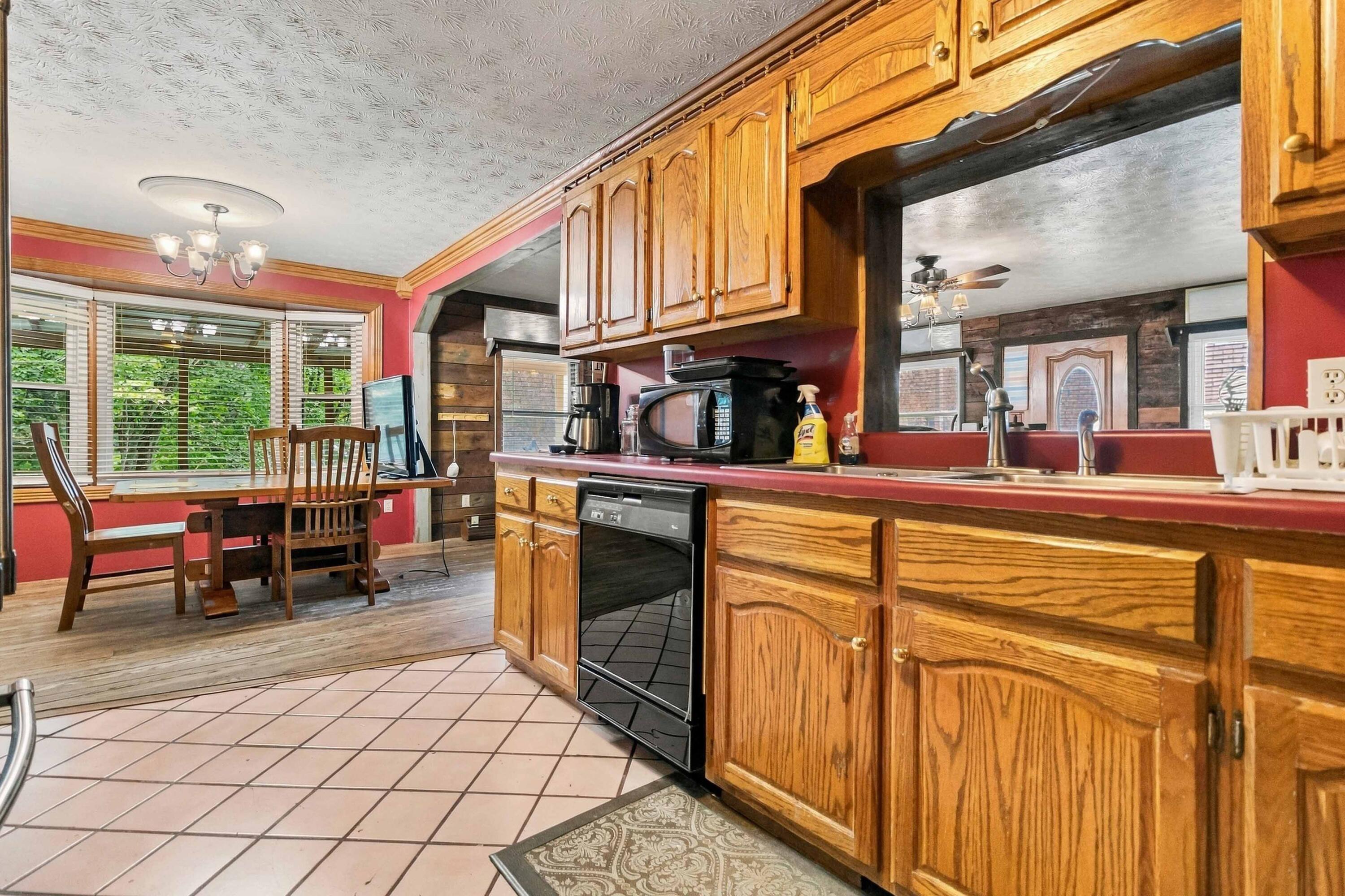 1798 Paris Karr Road Property Photo 9