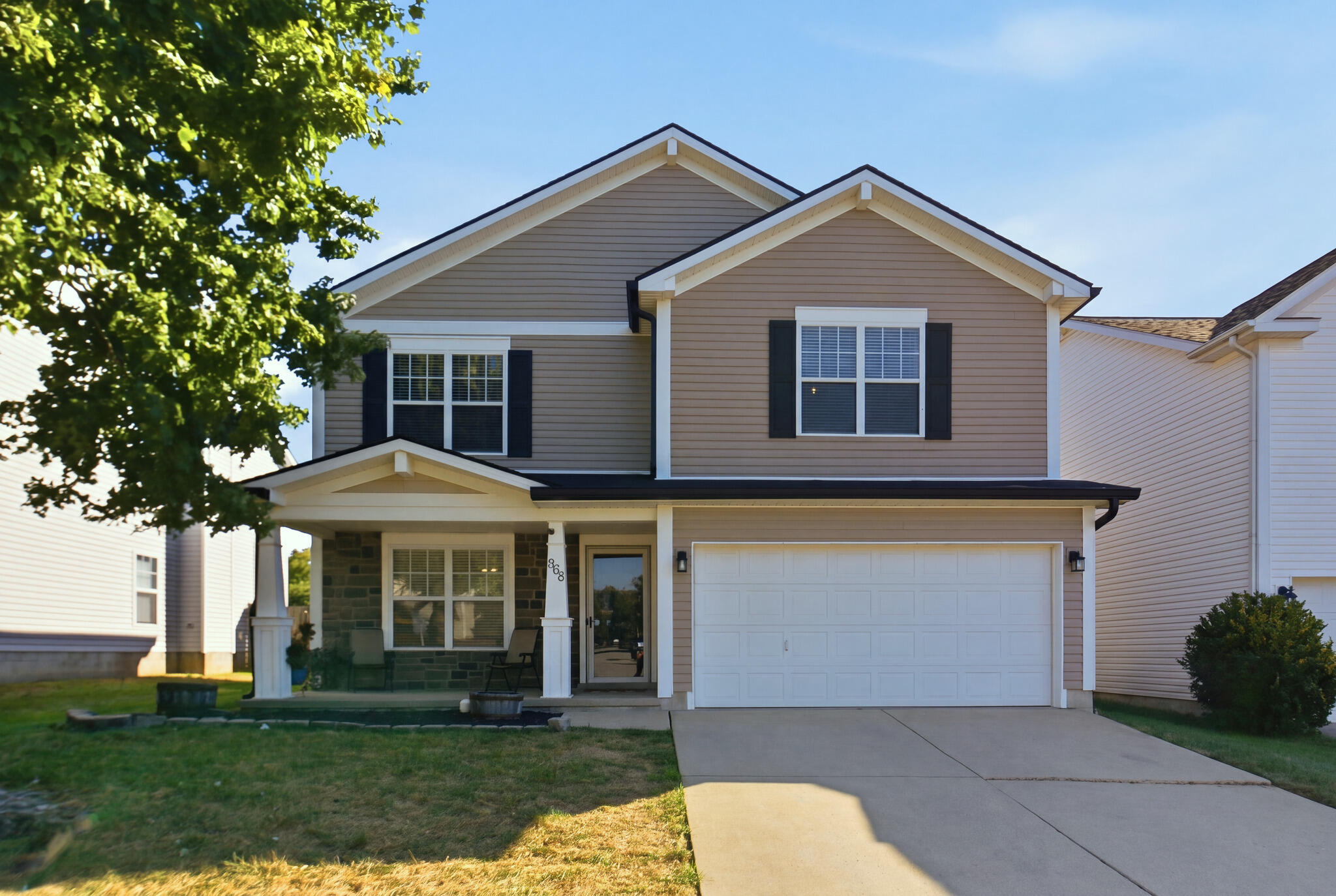 968 Applecross Drive Property Photo 1