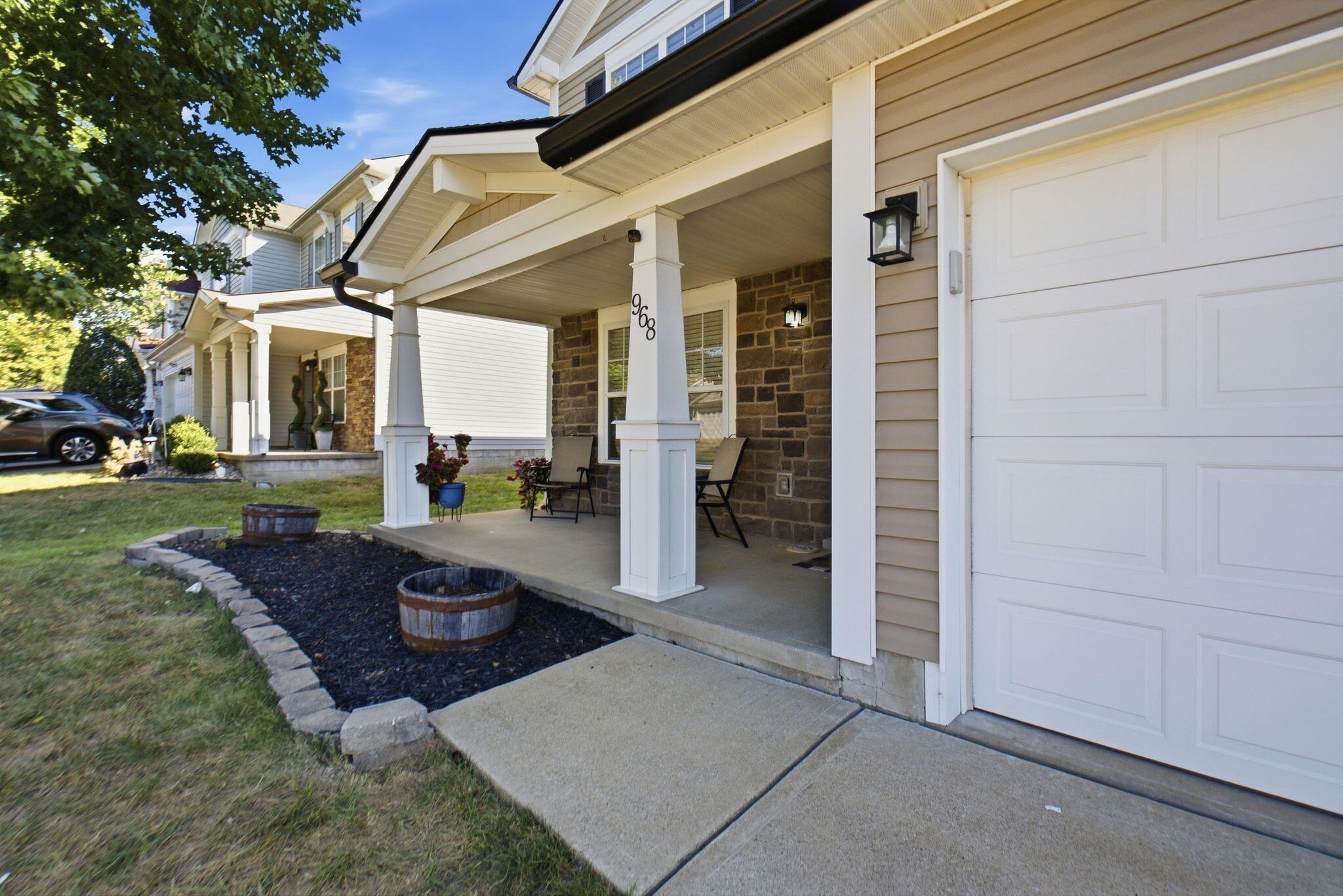 968 Applecross Drive Property Photo 4