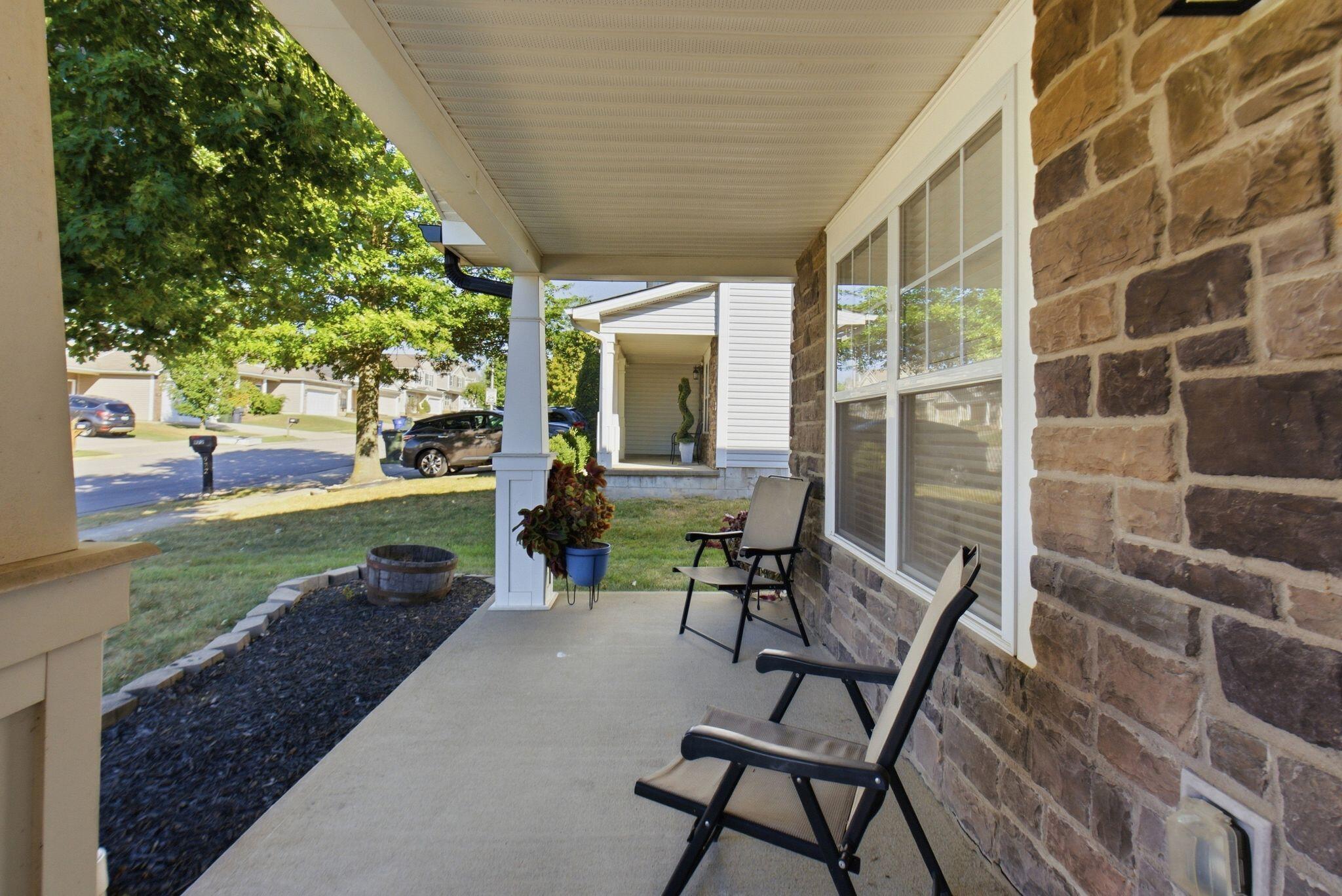 968 Applecross Drive Property Photo 6