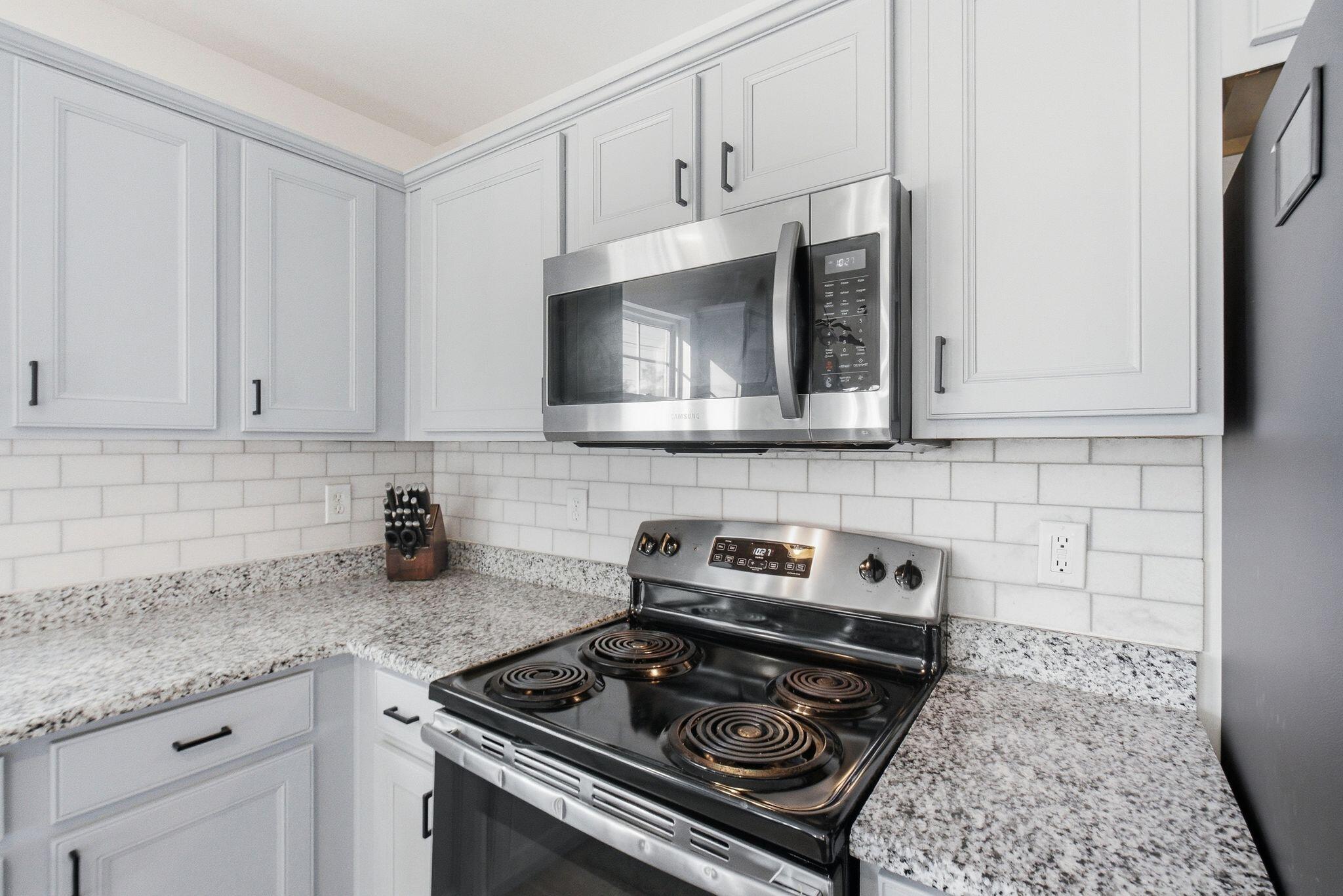 968 Applecross Drive Property Photo 17