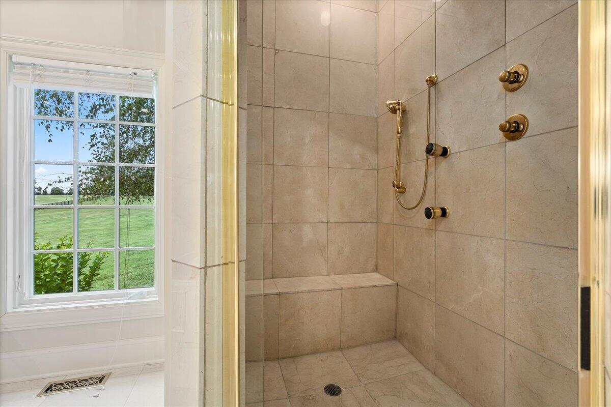 1701 Sahalee Drive Property Photo 27