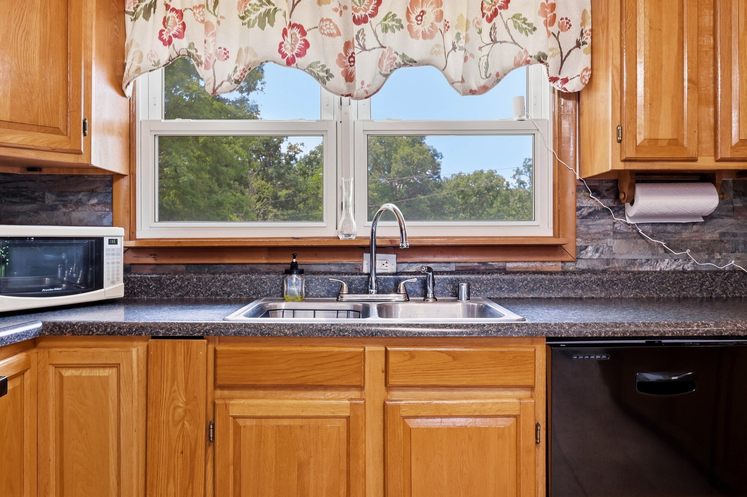 320 Happy Top Road Property Photo 6