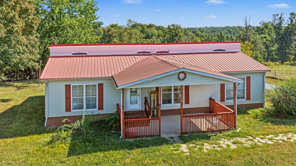 15374 Mount Carmel-hawkins Road Property Photo 1
