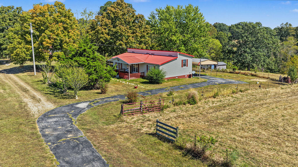 15374 Mount Carmel-hawkins Road Property Photo 6