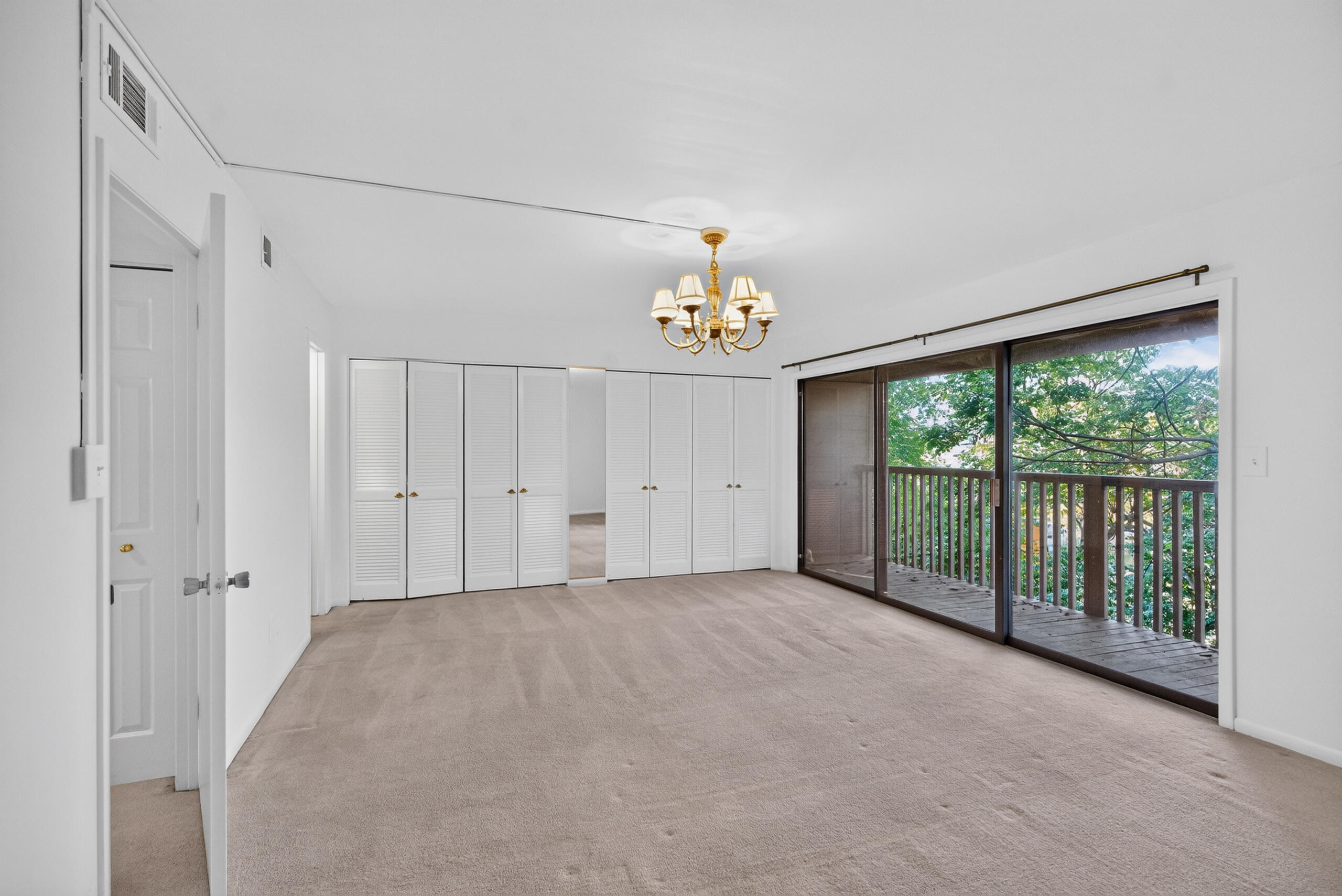 750 Shaker Drive 207 Property Photo 3