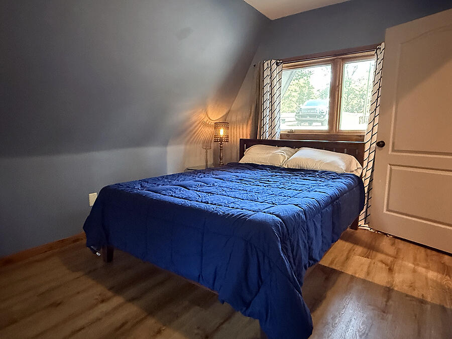 992 Stonegate Drive Property Photo 3