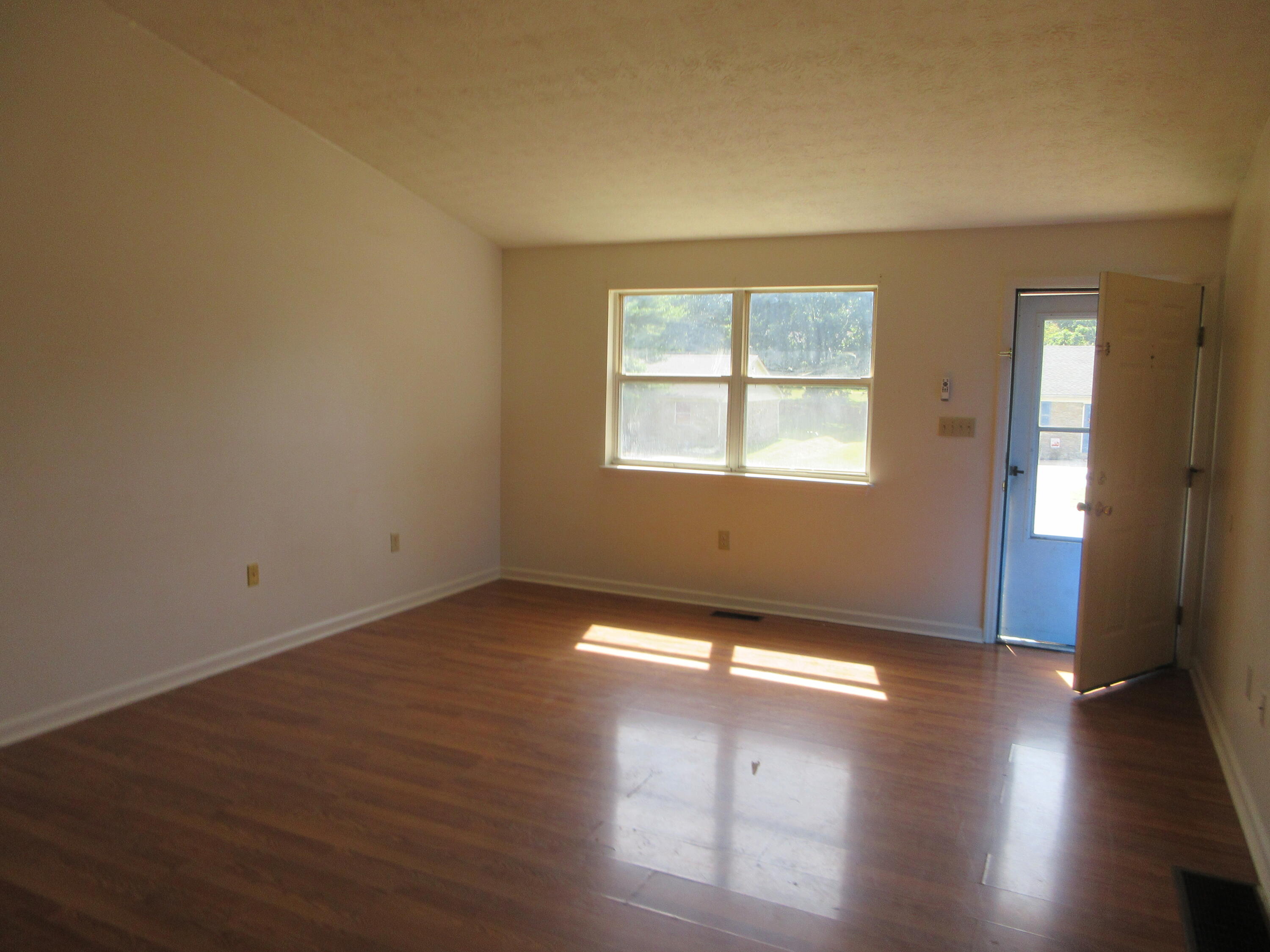528-530 Shenandoah Drive Property Photo 2