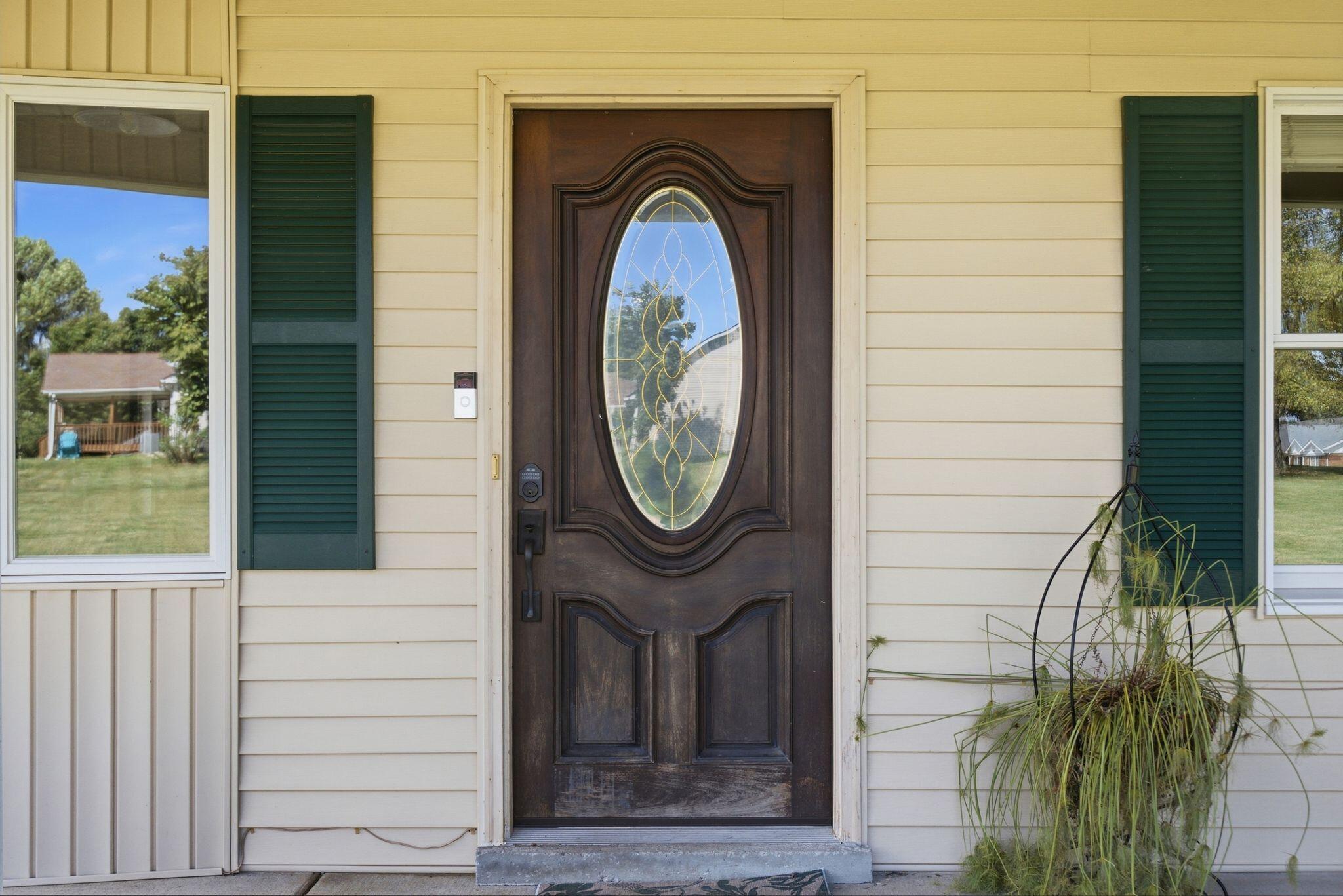 125 Royalty Drive Property Photo 8
