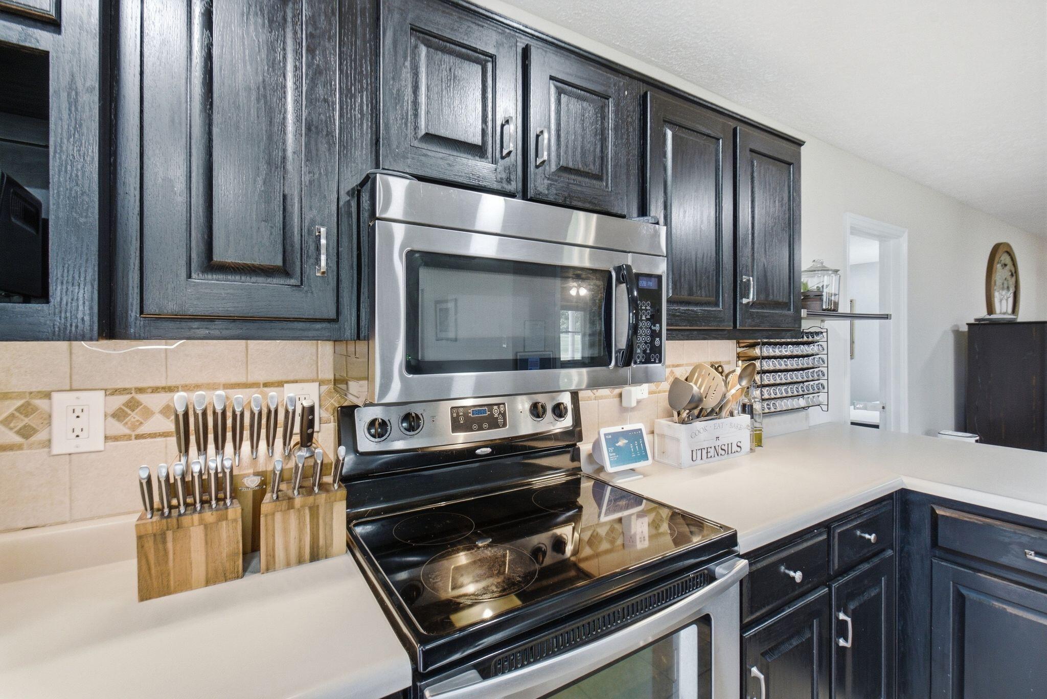 125 Royalty Drive Property Photo 17