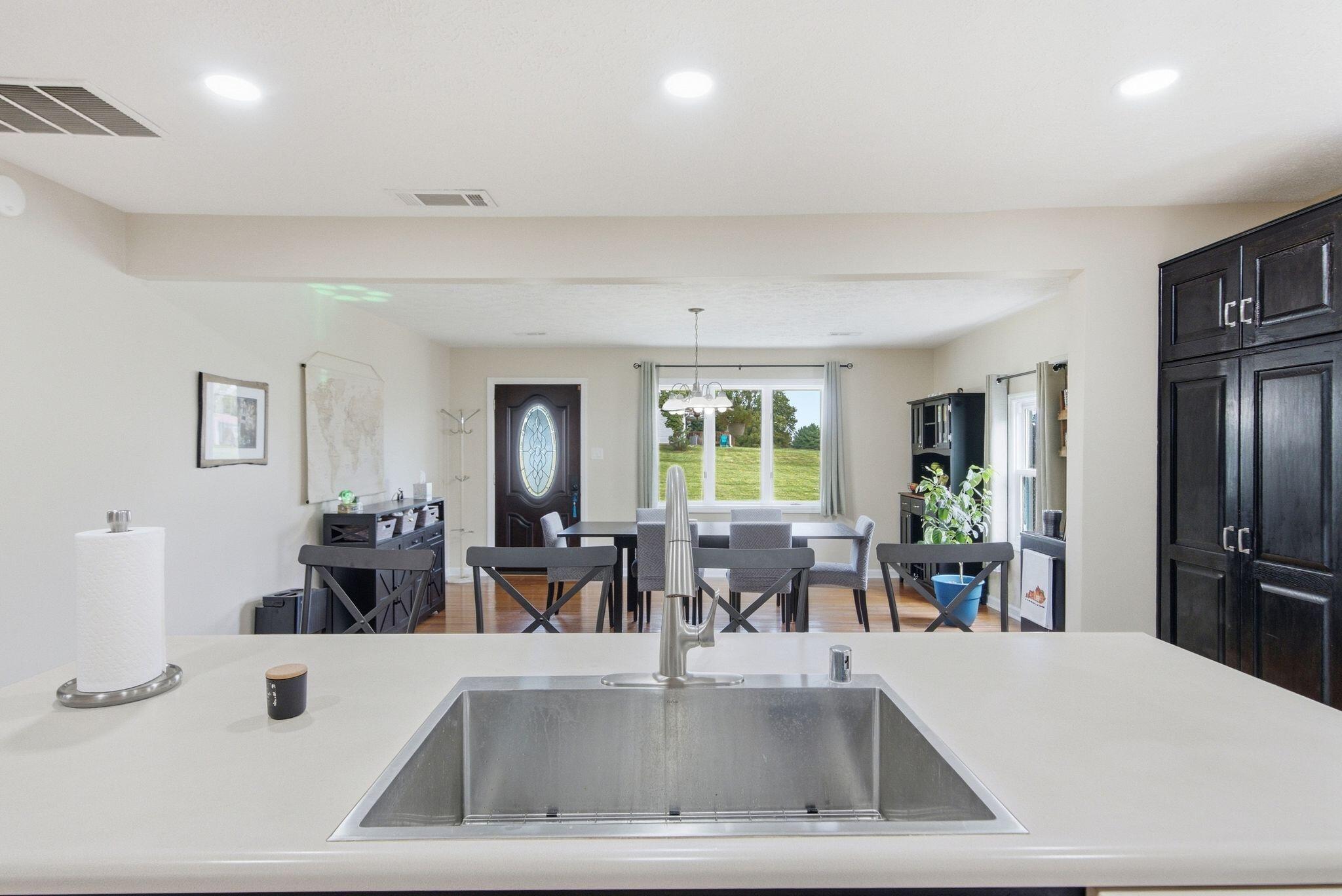 125 Royalty Drive Property Photo 20