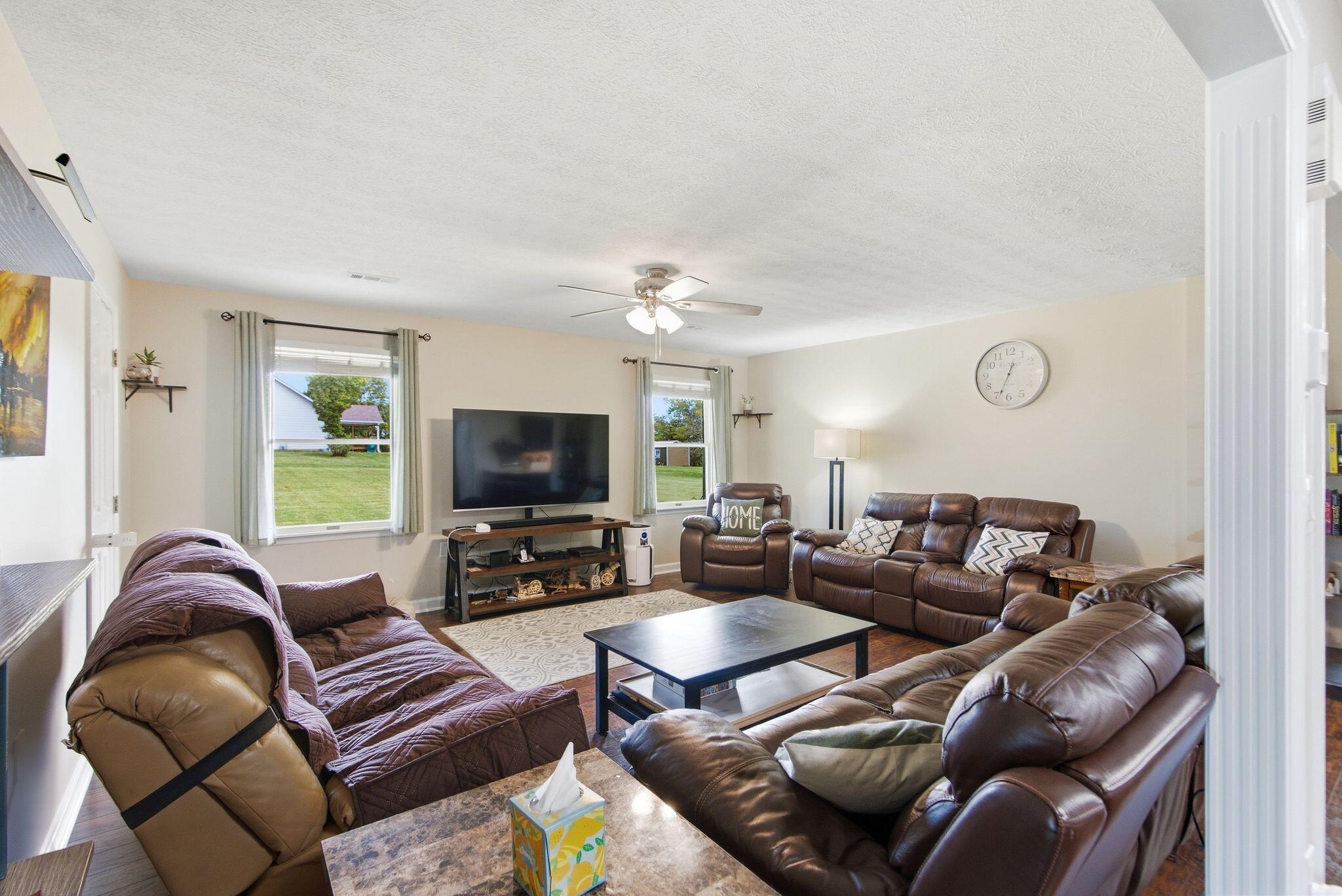 125 Royalty Drive Property Photo 26
