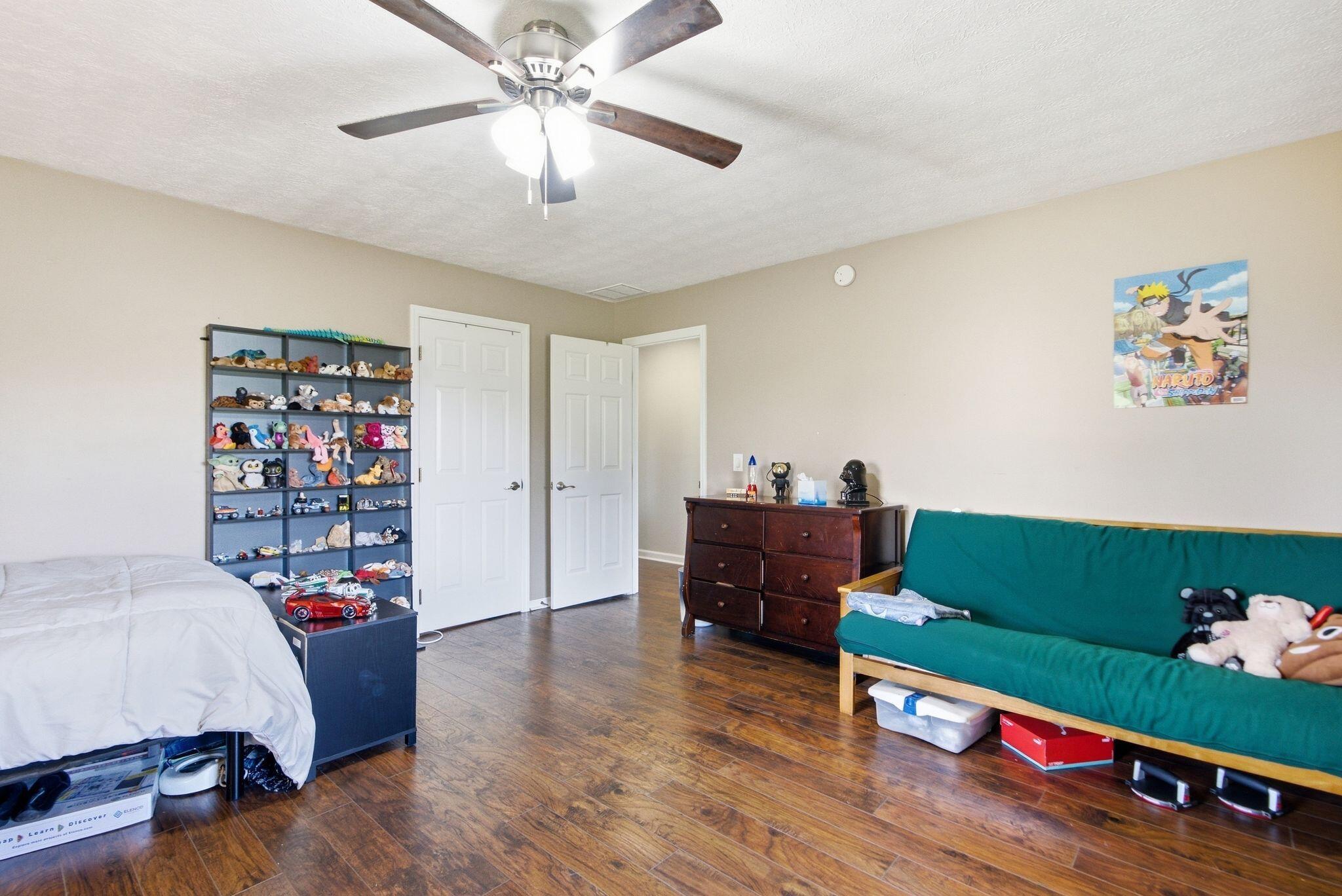 125 Royalty Drive Property Photo 29