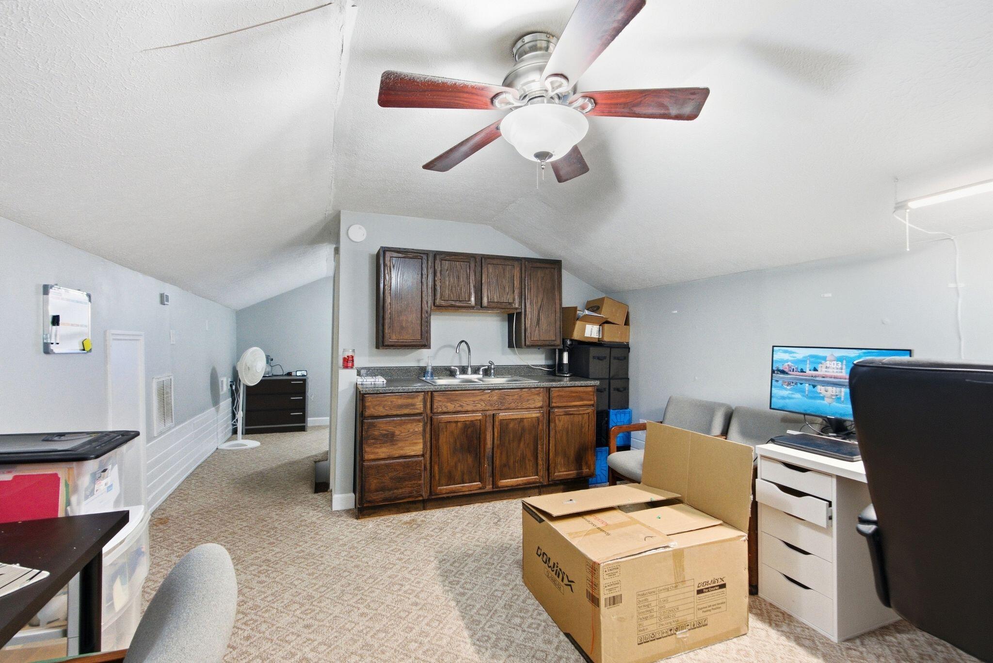 125 Royalty Drive Property Photo 47