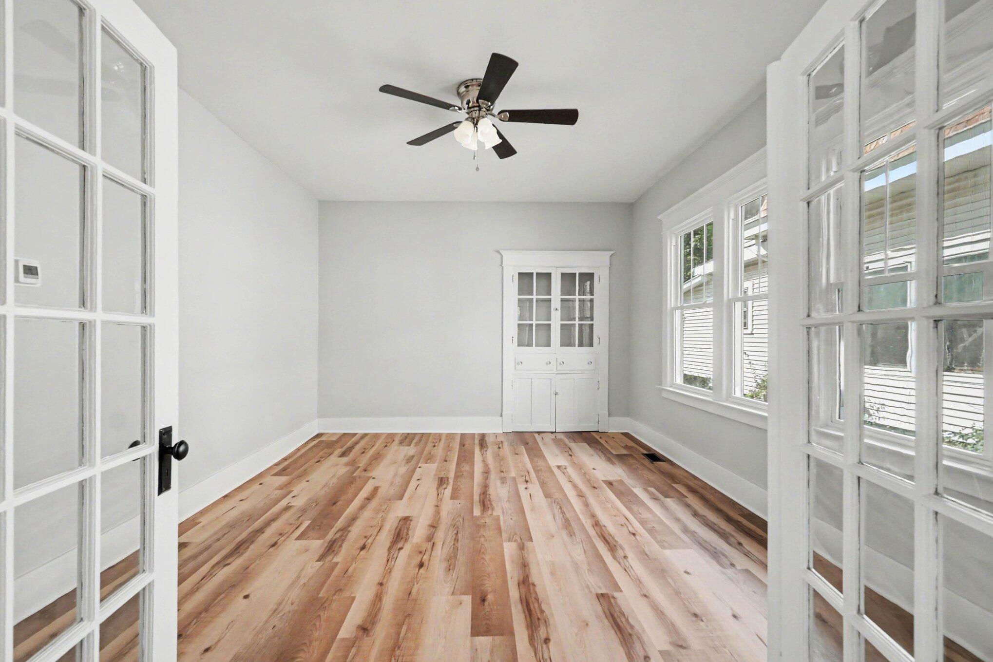 42 Samuels Avenue Property Photo 7
