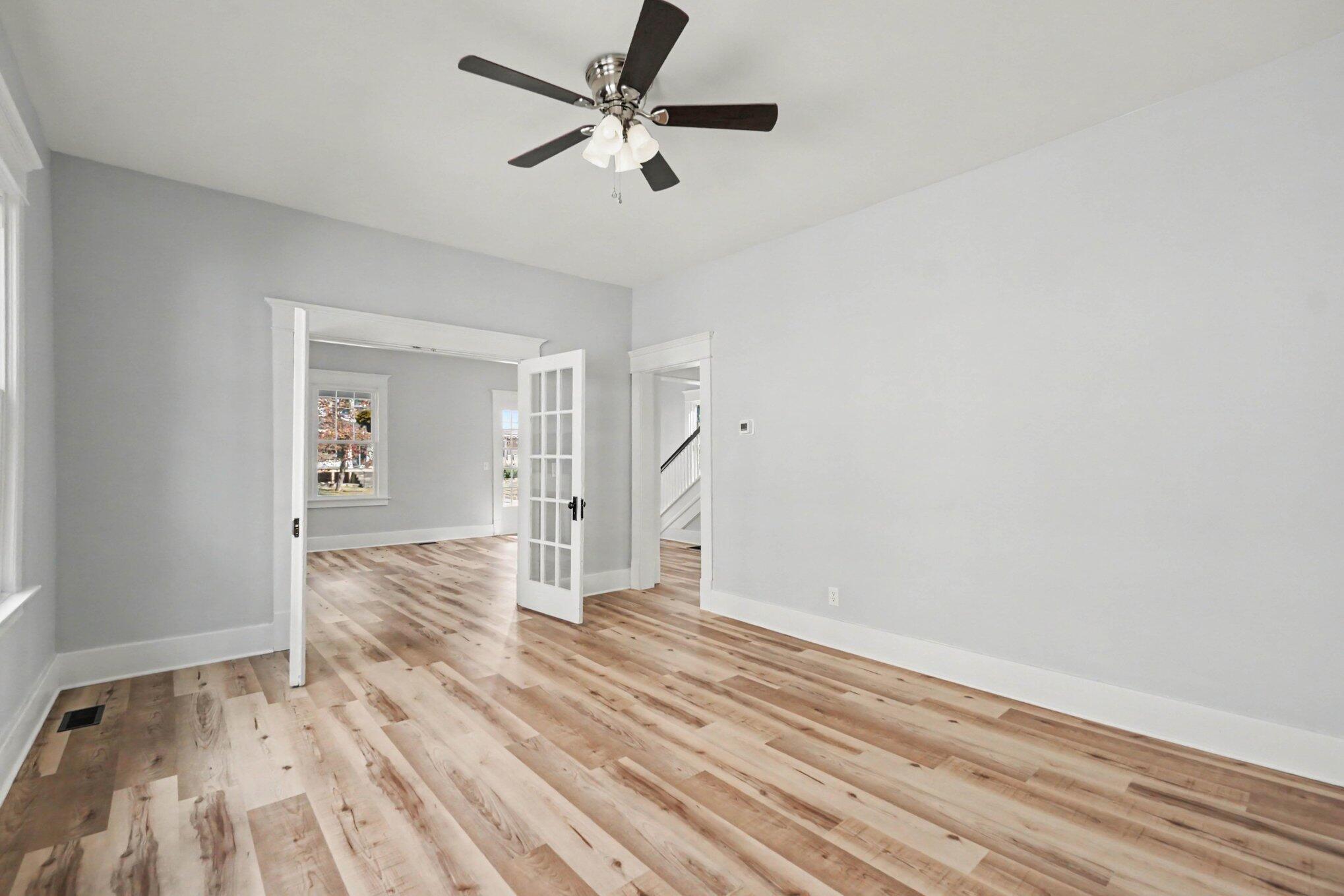 42 Samuels Avenue Property Photo 9