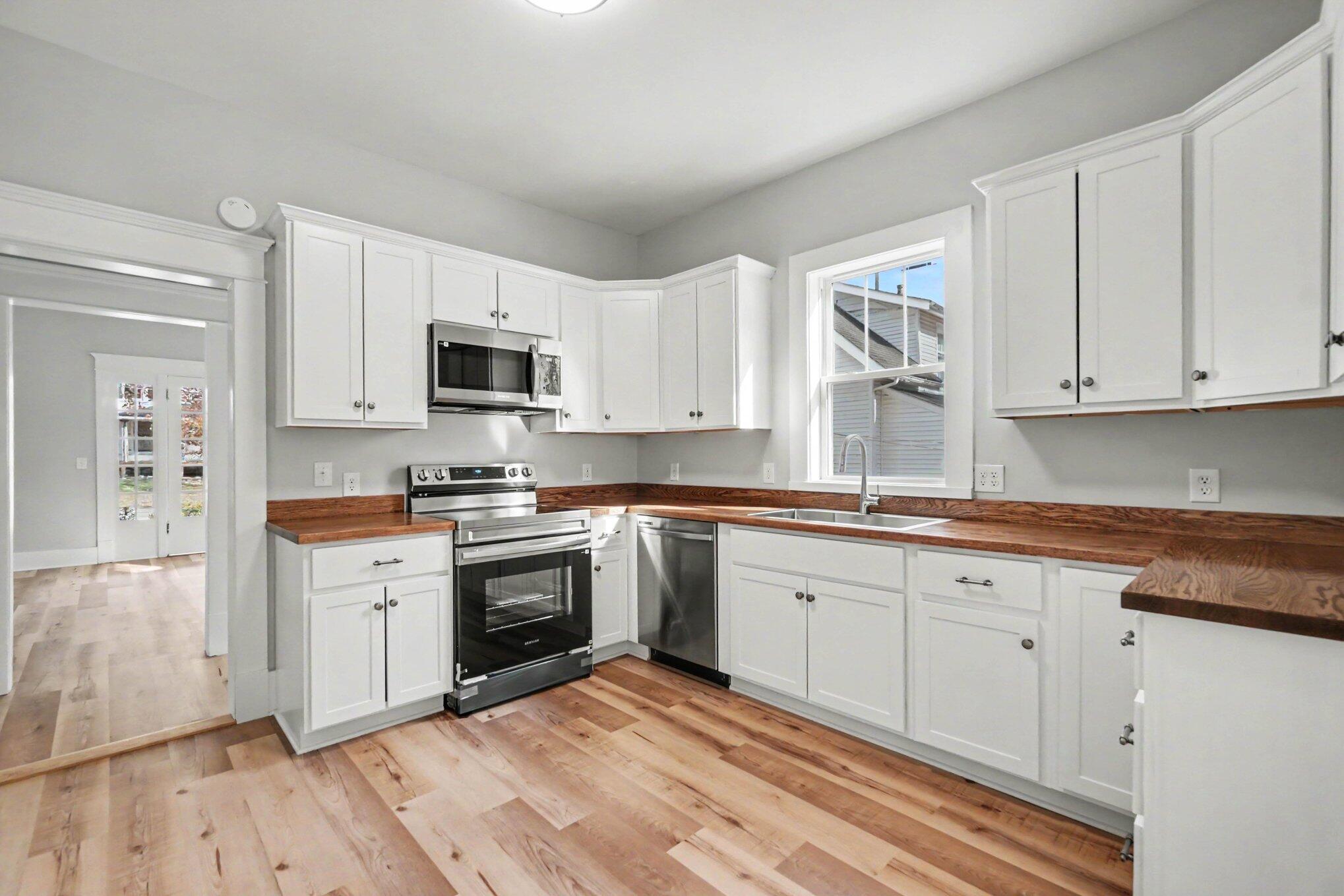 42 Samuels Avenue Property Photo 12