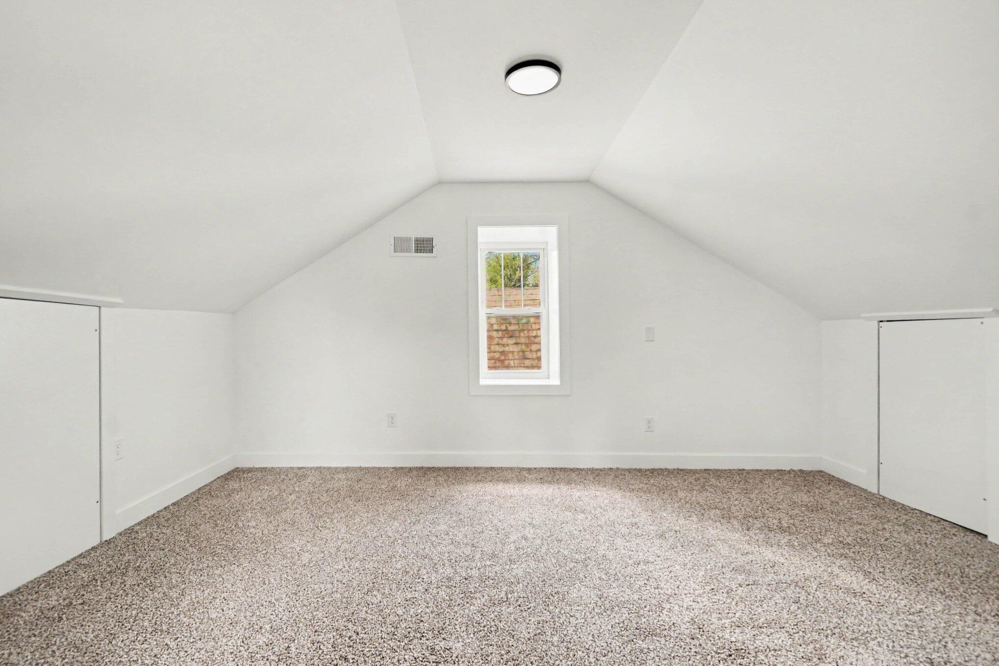 42 Samuels Avenue Property Photo 29