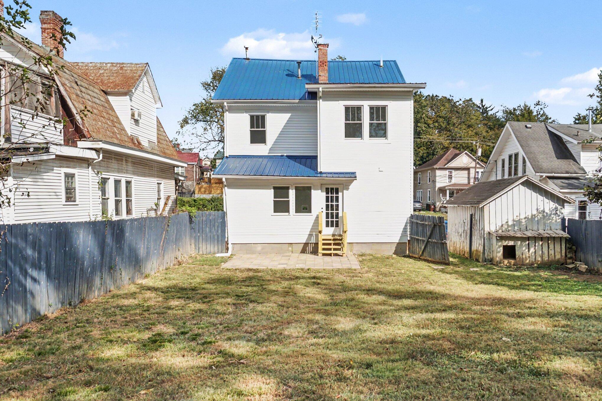 42 Samuels Avenue Property Photo 32