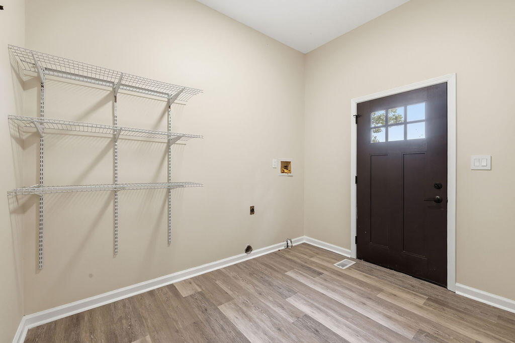 5363 Central Road Property Photo 17