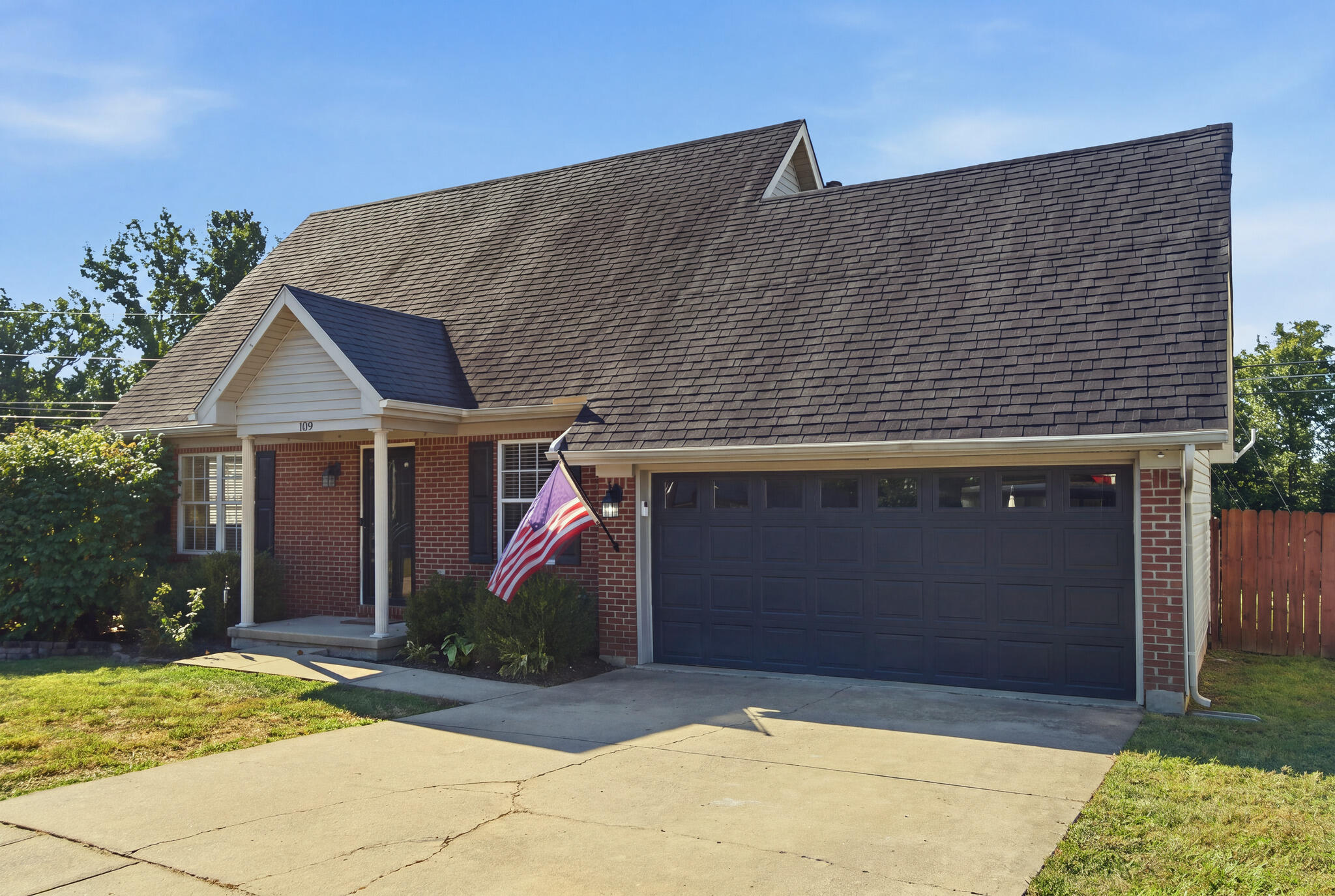 109 Allison Circle Property Photo 4