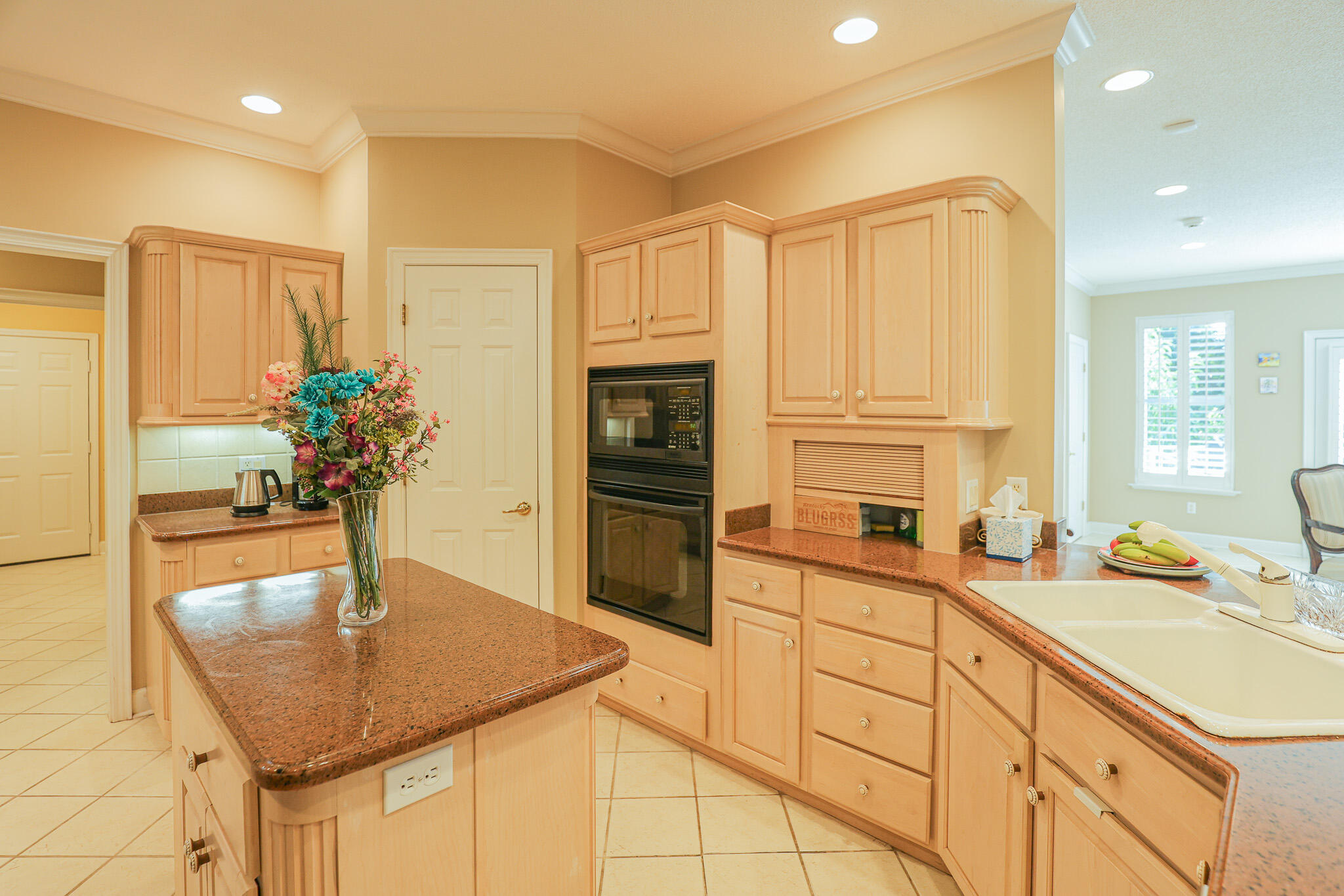 1001 Lakeview Drive Property Photo 21