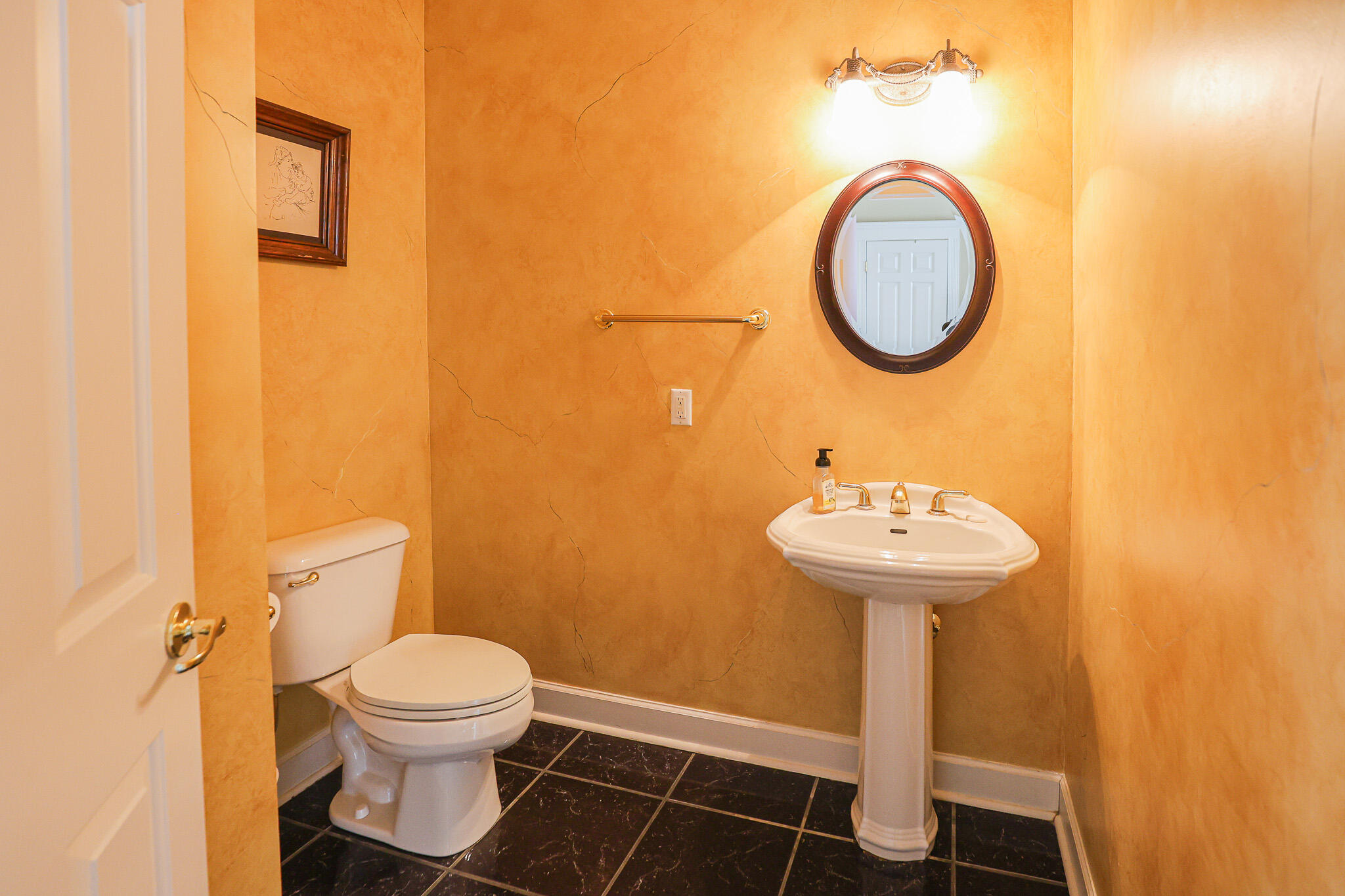 1001 Lakeview Drive Property Photo 26