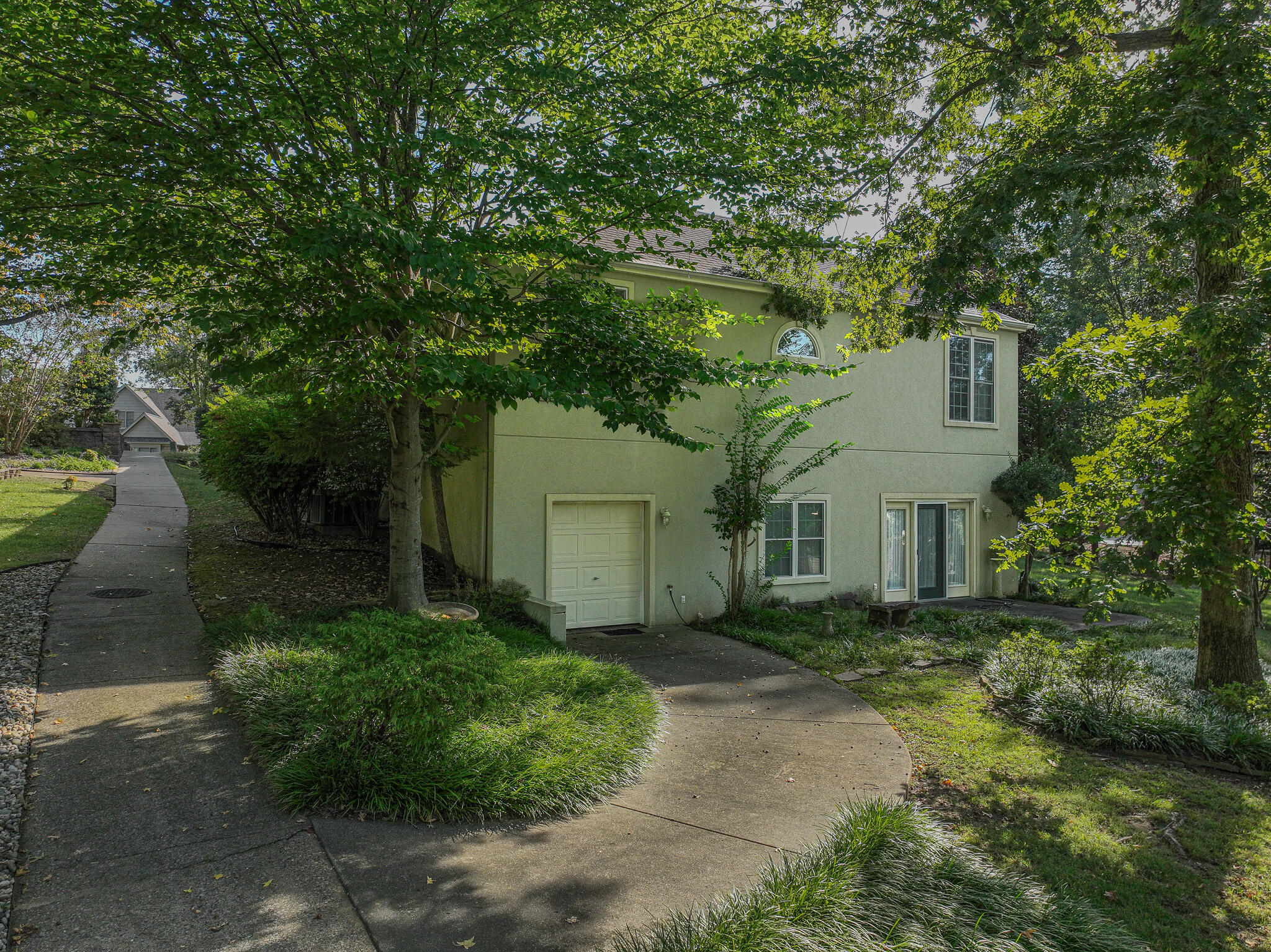 1001 Lakeview Drive Property Photo 45