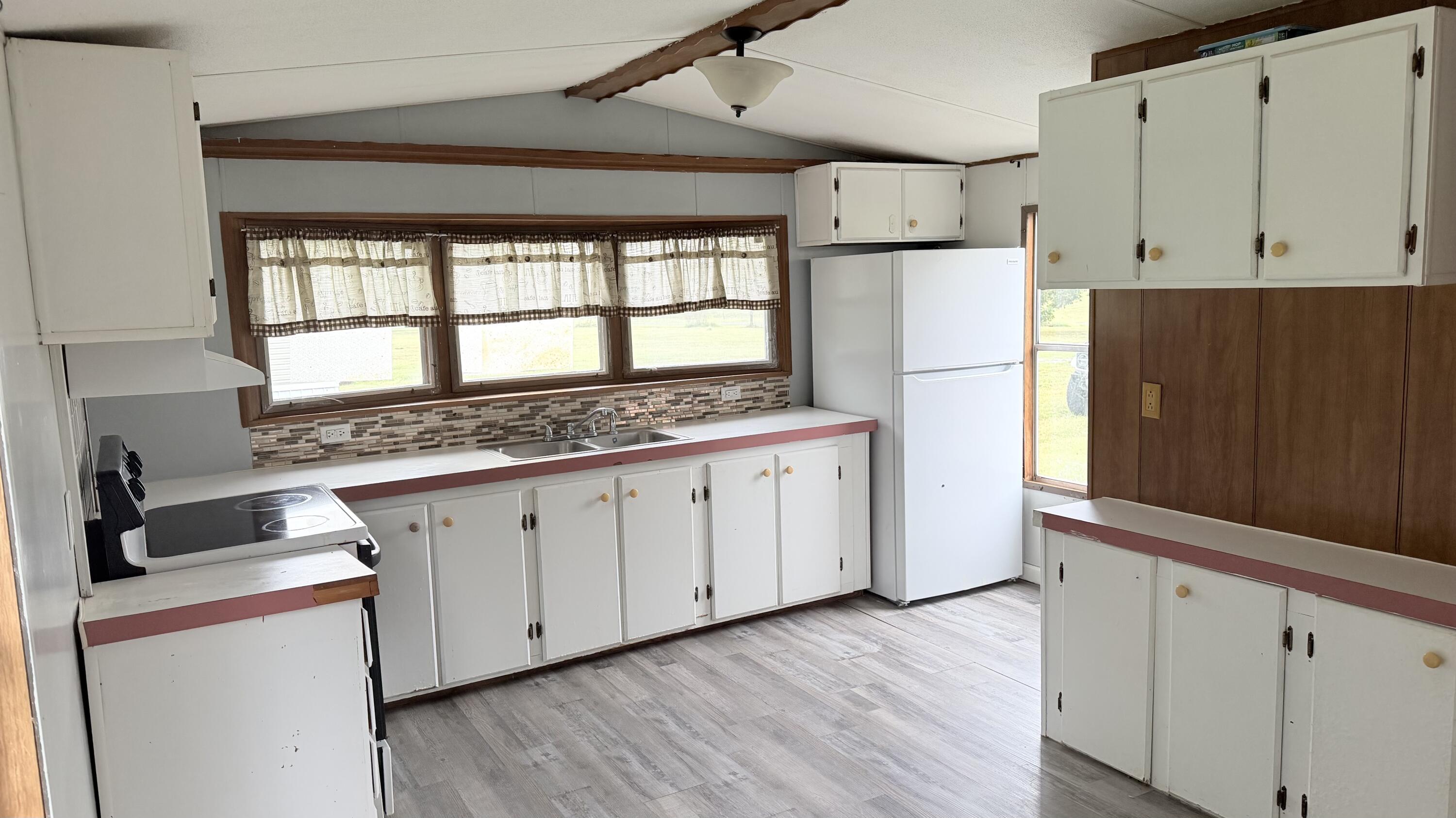 293 Johnson Ford Road Property Photo 5