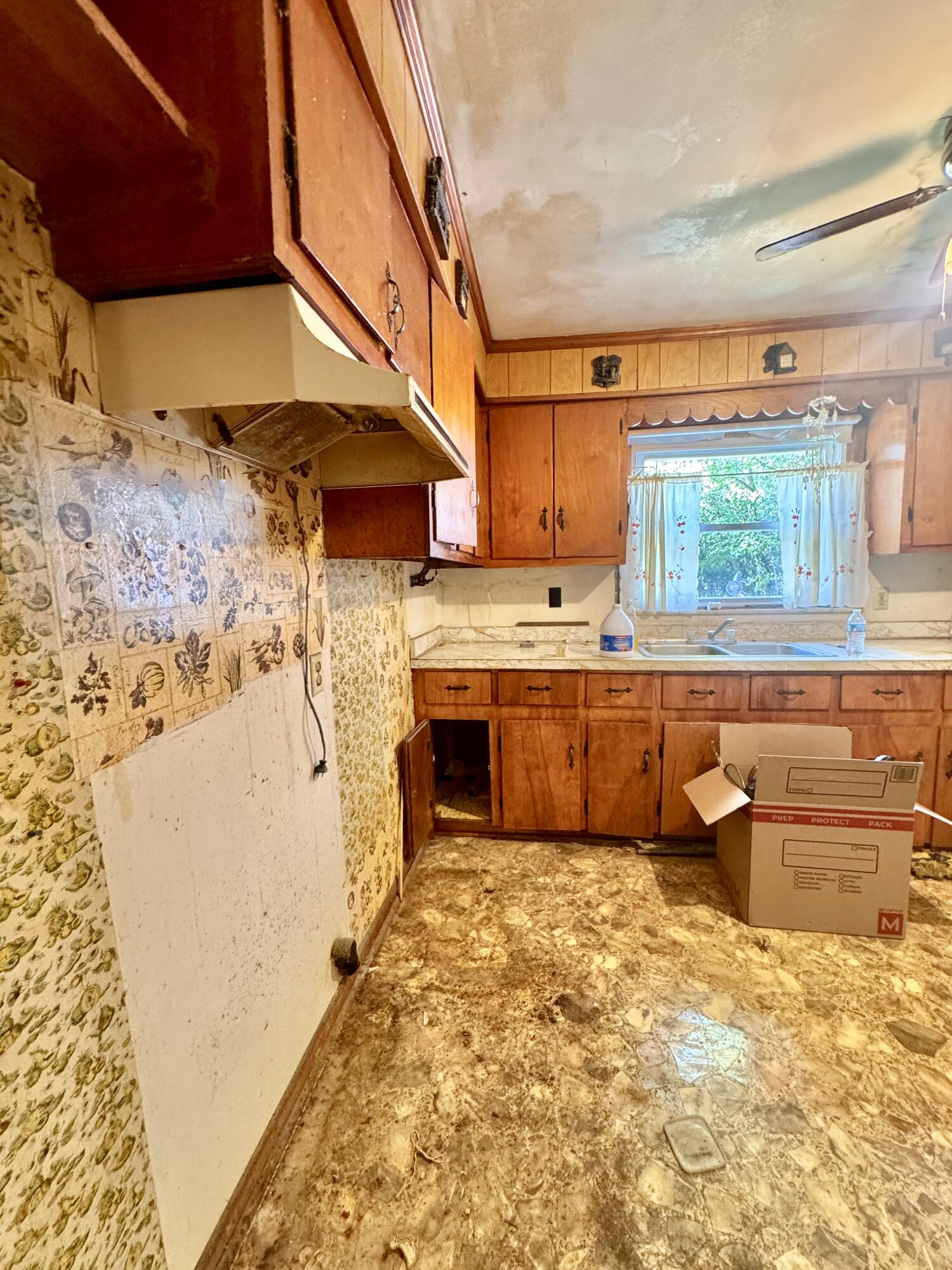 238 Merriweather Street Property Photo 18