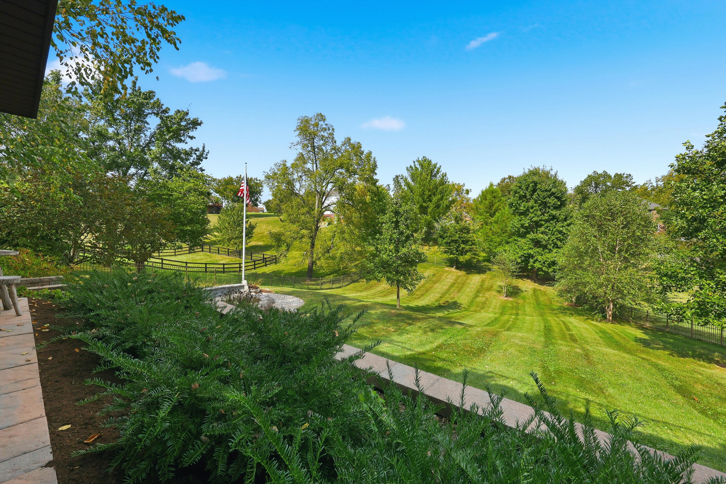105 Man O War Court Property Photo 61