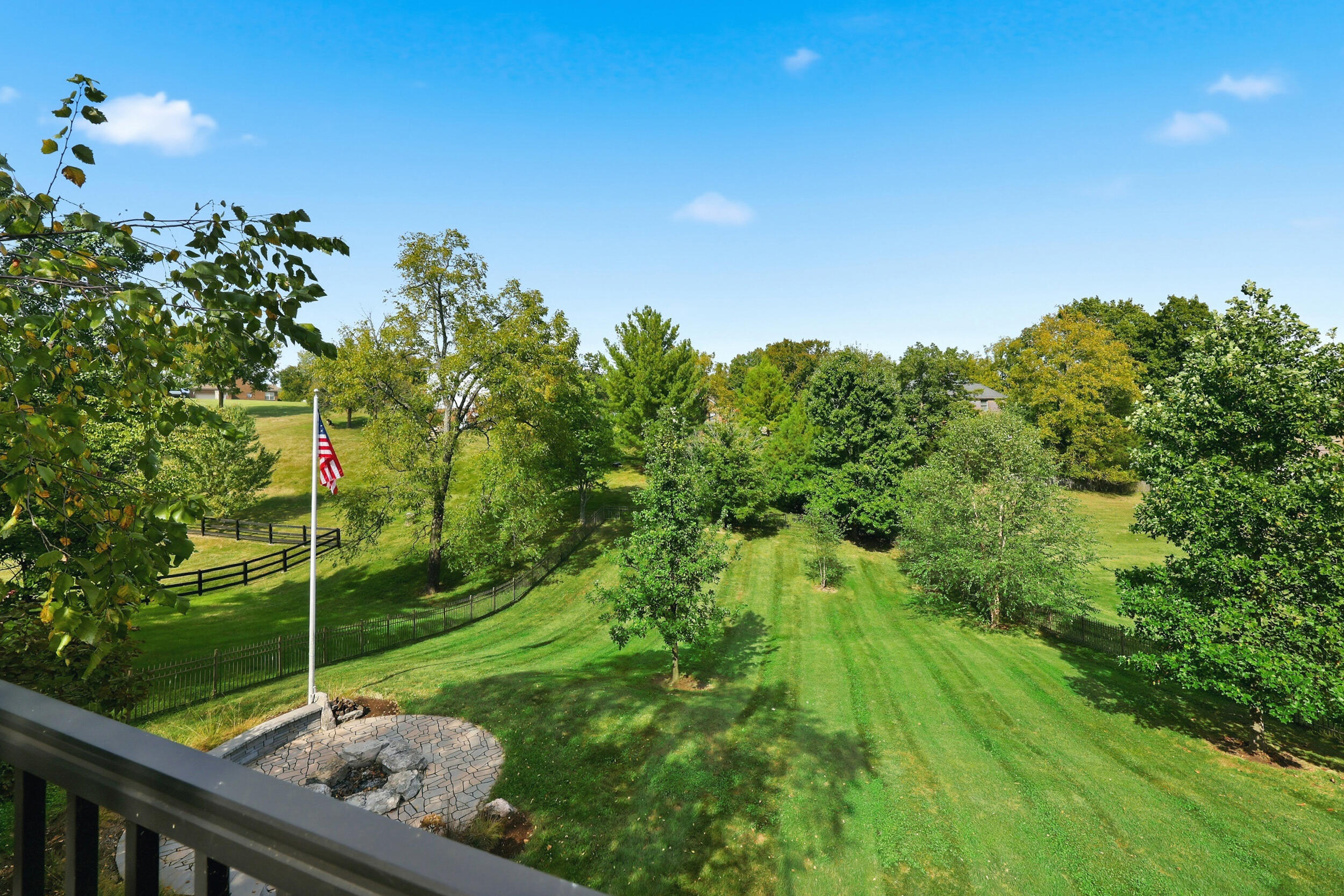 105 Man O War Court Property Photo 65