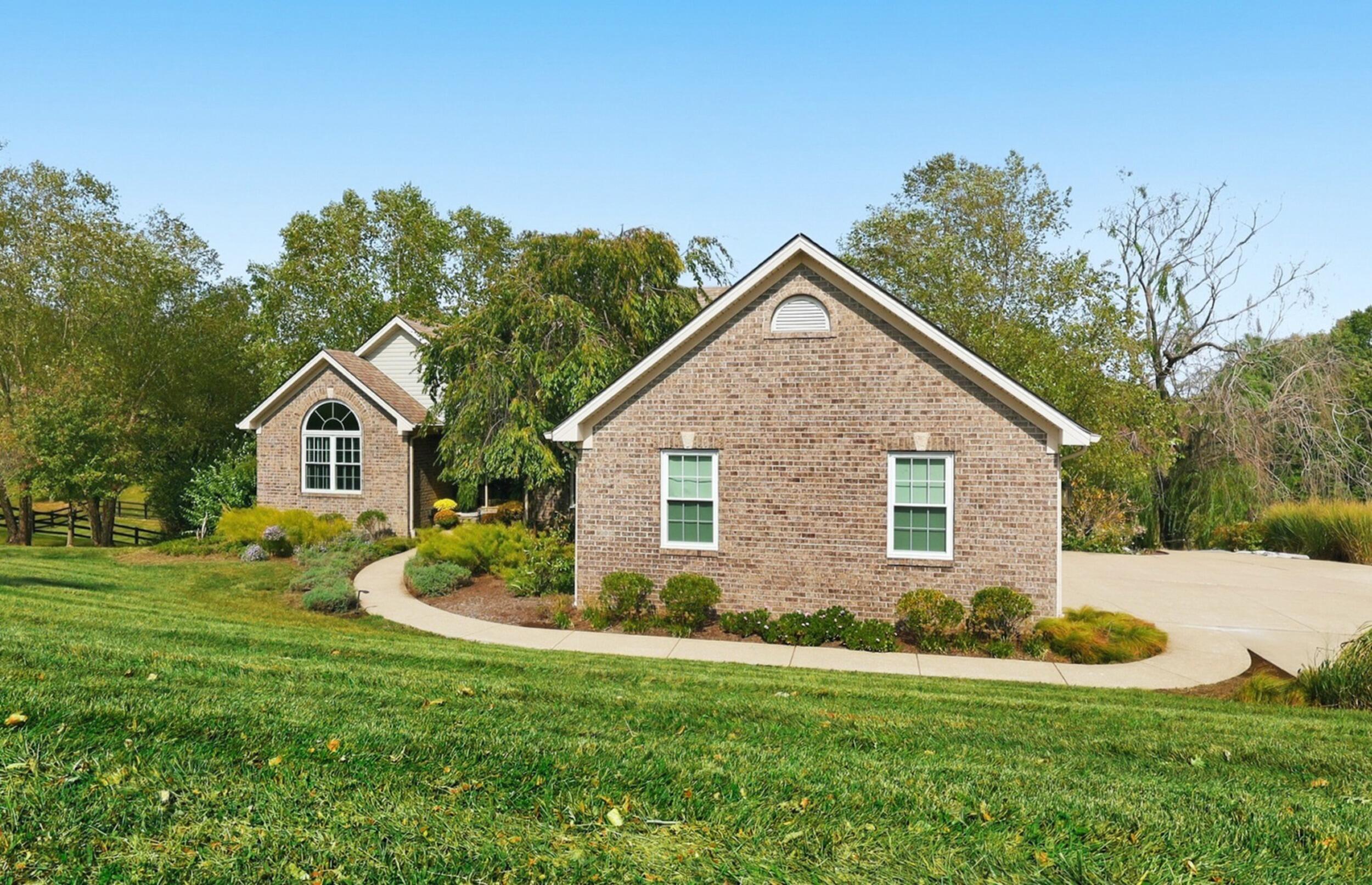 105 Man O War Court Property Photo 75