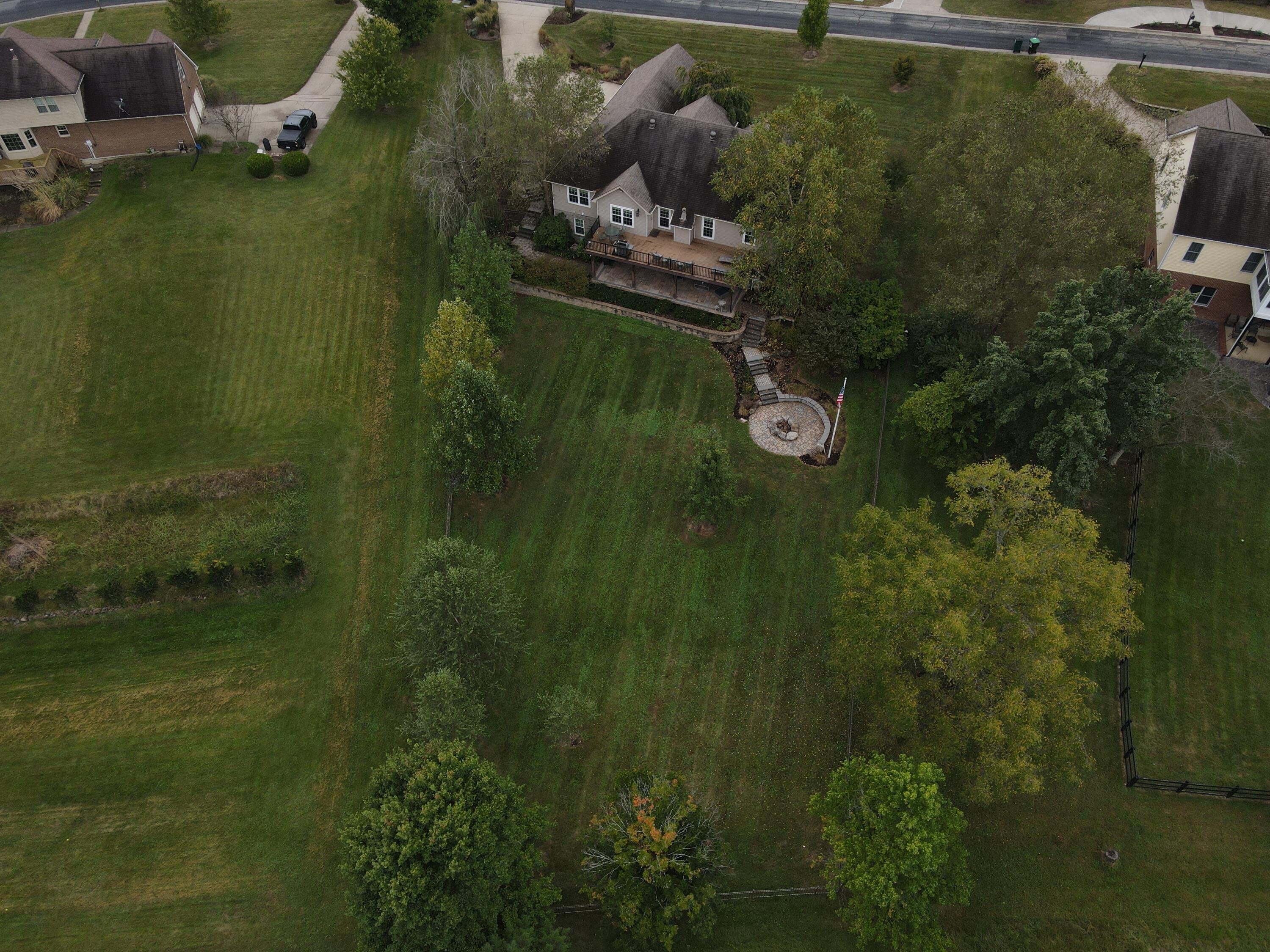 105 Man O War Court Property Photo 77