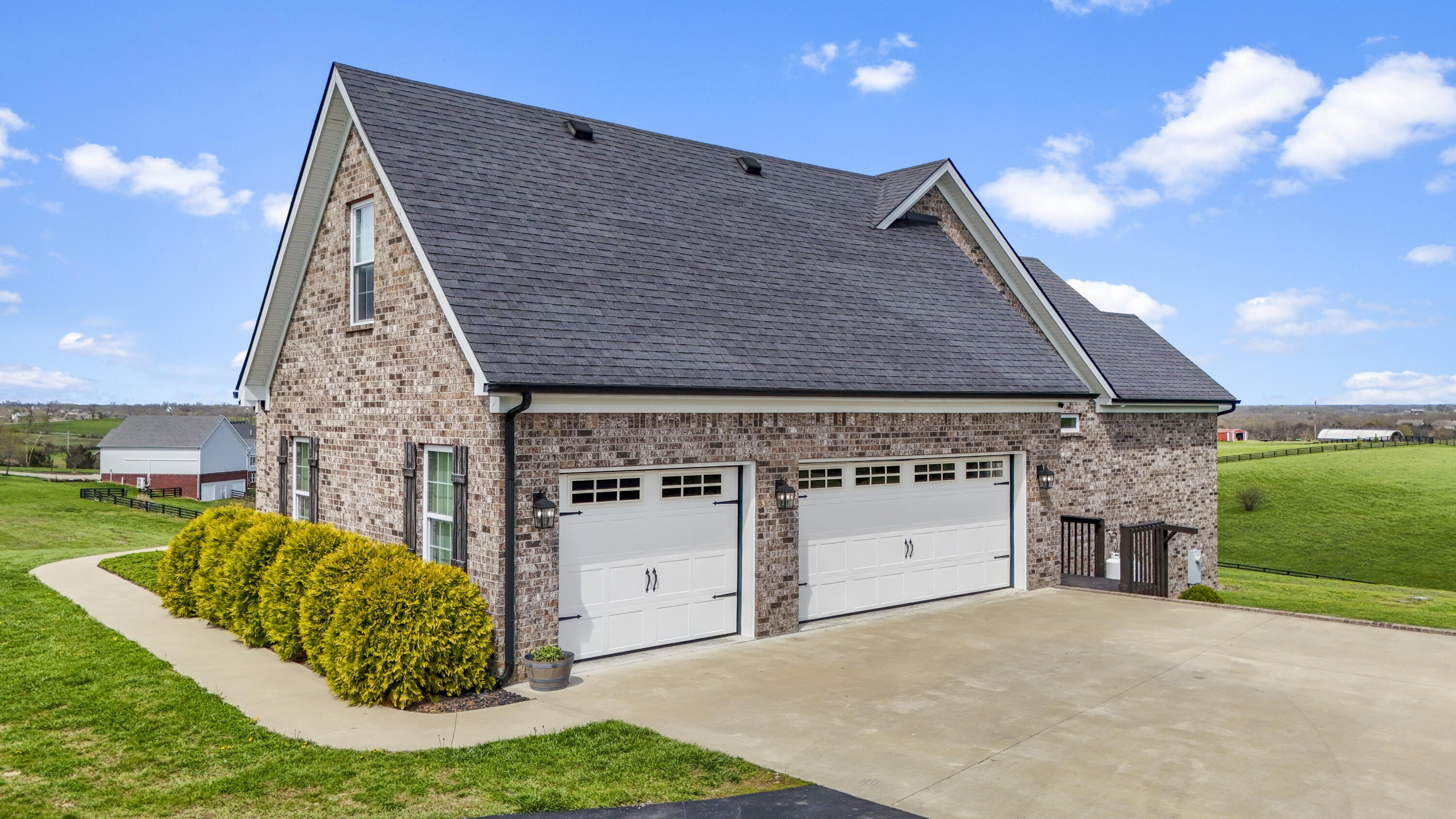 112 Fairfield Farm Road Property Photo 4