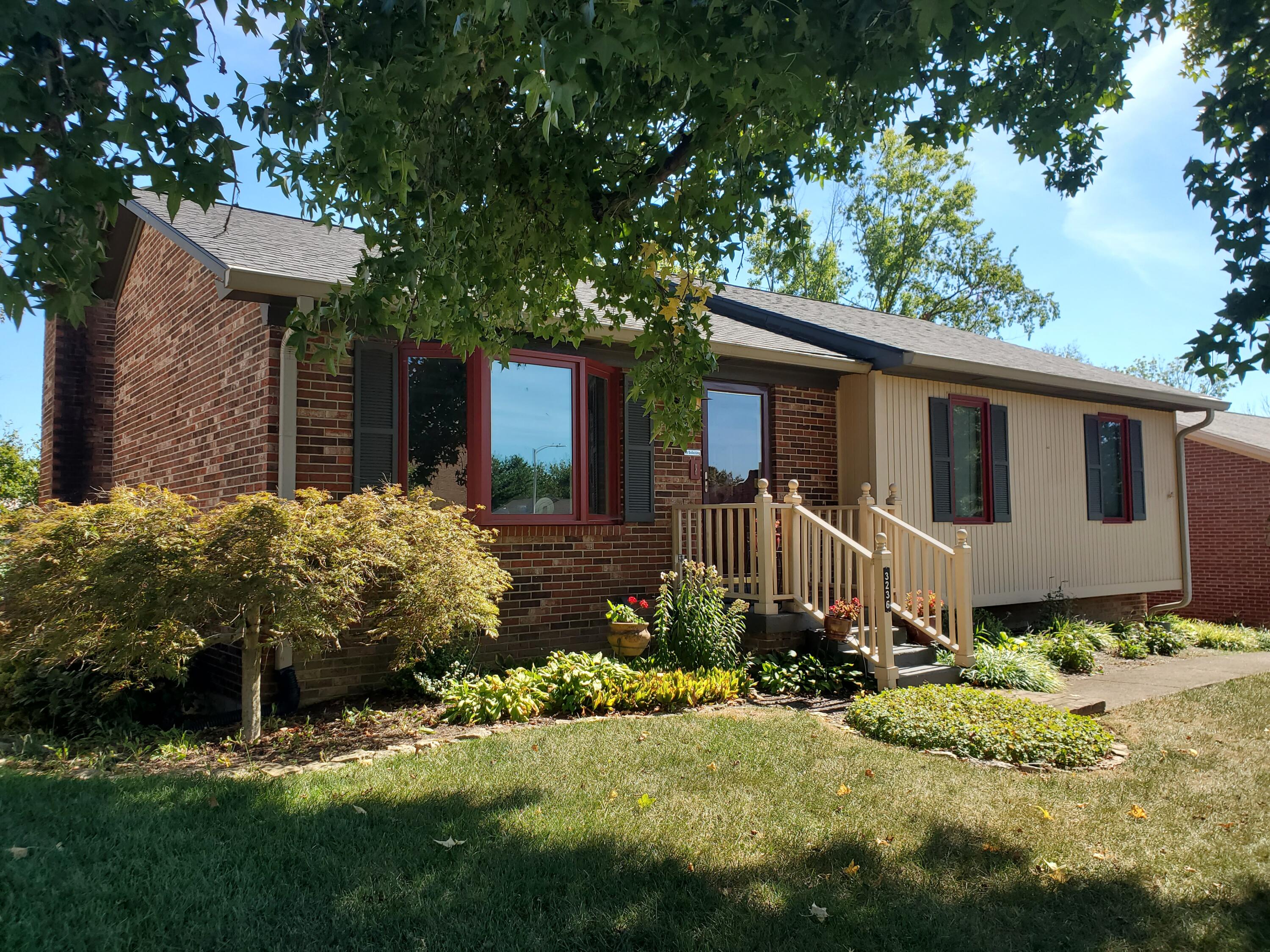 3236 Hunters Point Drive Property Photo 1